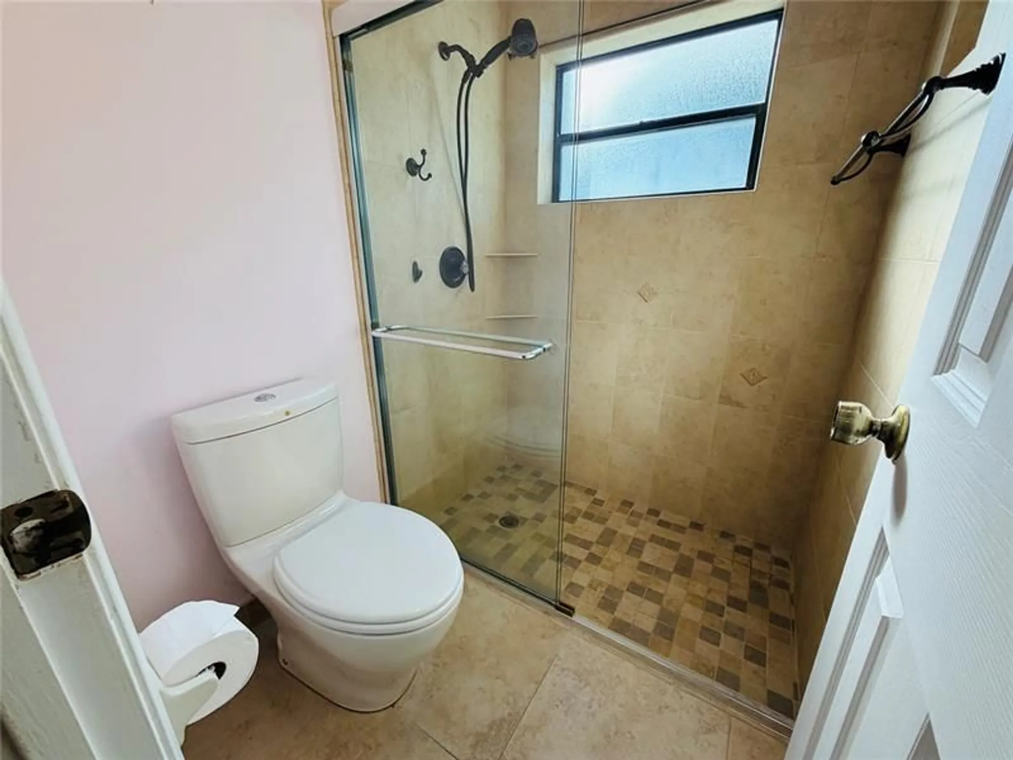 Property Slideshow image 15 of 29 | 7013 nw 107th ave, Tamarac, FL, 33321