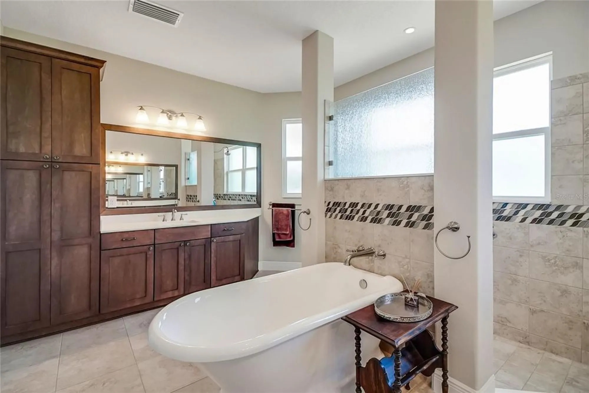 Property Slideshow image 19 of 88 | 6008 apex way, Lady Lake, FL, 32159