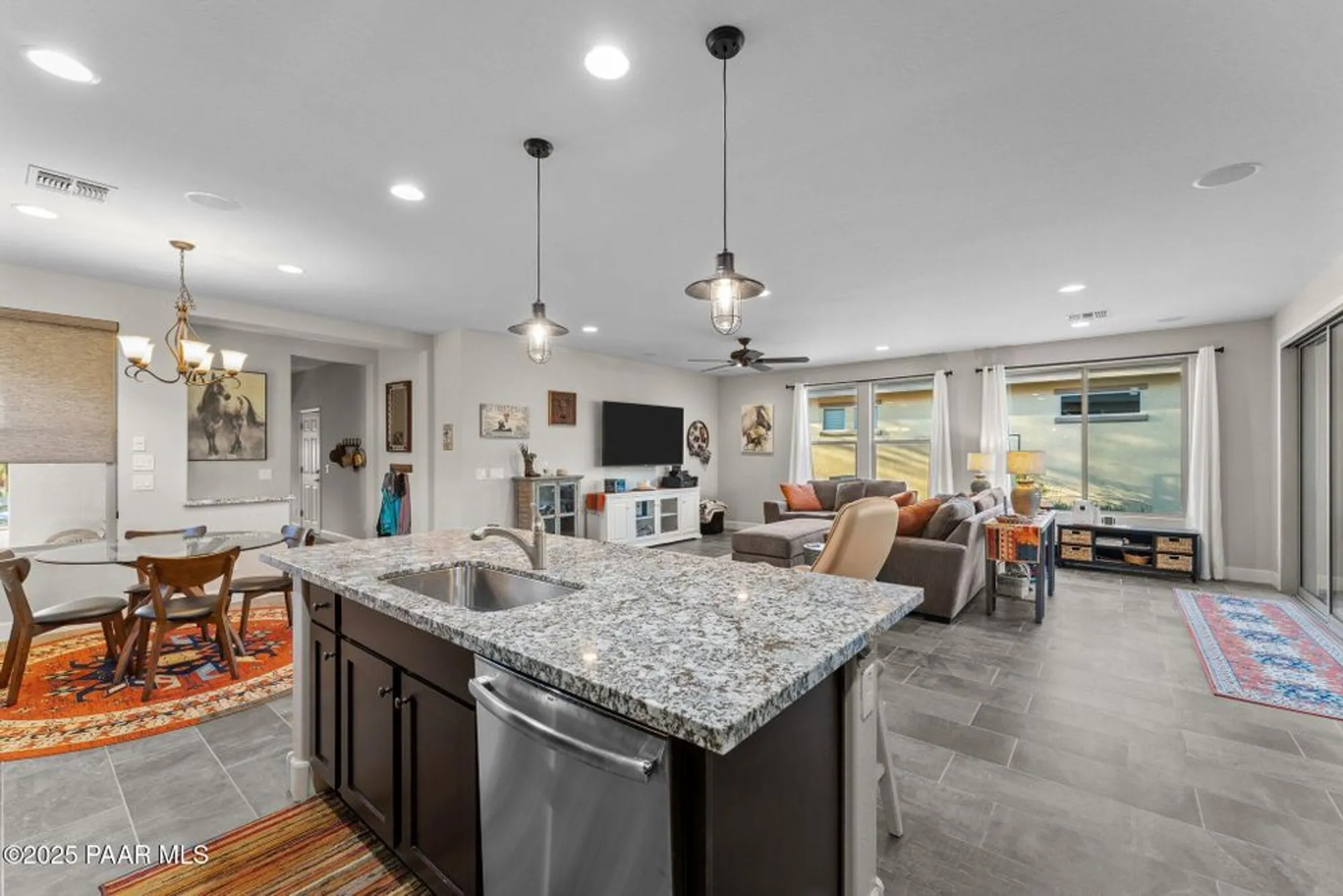 Property Slideshow image 14 of 29 | 4435 covered wagon trl, Wickenburg, AZ, 85390