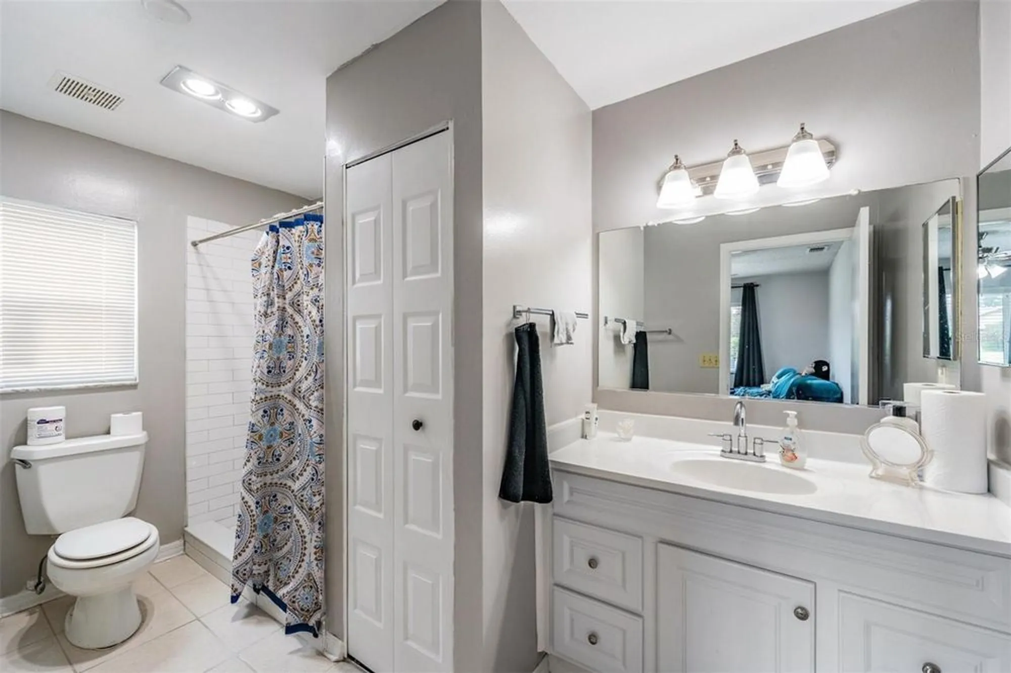 Property Slideshow image 20 of 51 | 1209 wild feather ln, Sun City Center, FL, 33573