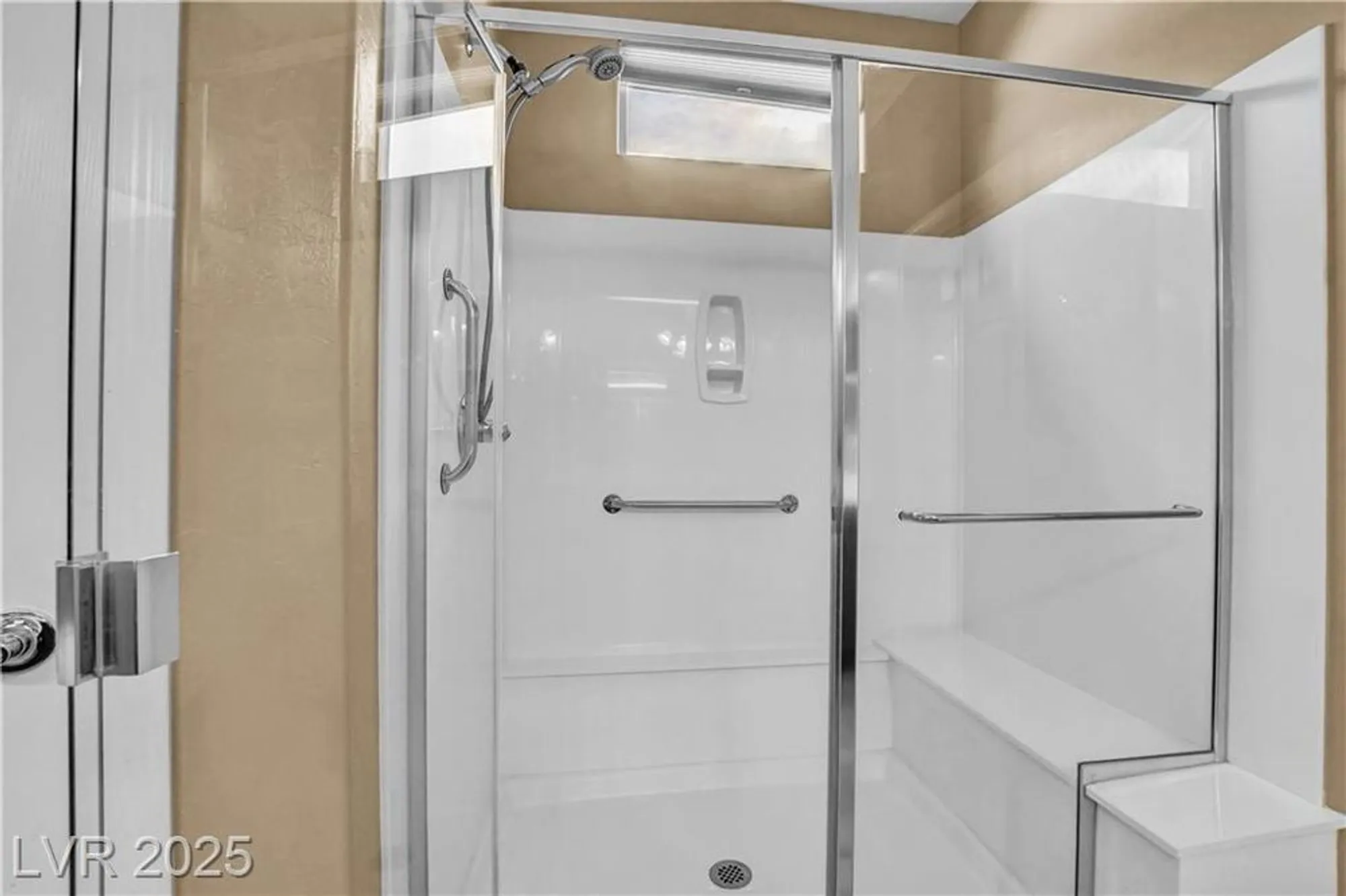 Property Slideshow image 46 of 82 | 5749 keystone crest st, North Las Vegas, NV, 89081