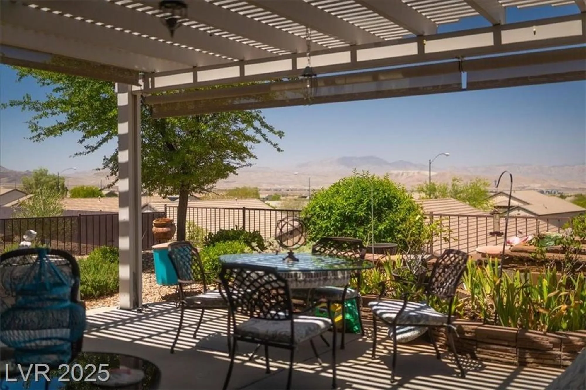 Property Slideshow image 5 of 47 | 2486 divine sky dr, Henderson, NV, 89044