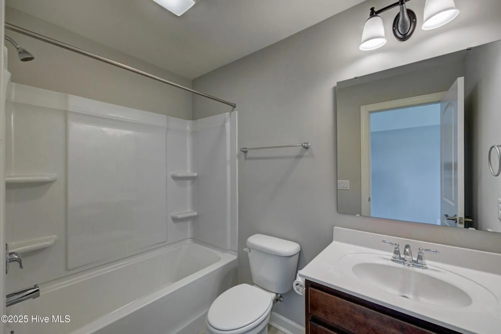 Property Slideshow image 35 of 46 | 5884 park west cir, Leland, NC, 28451