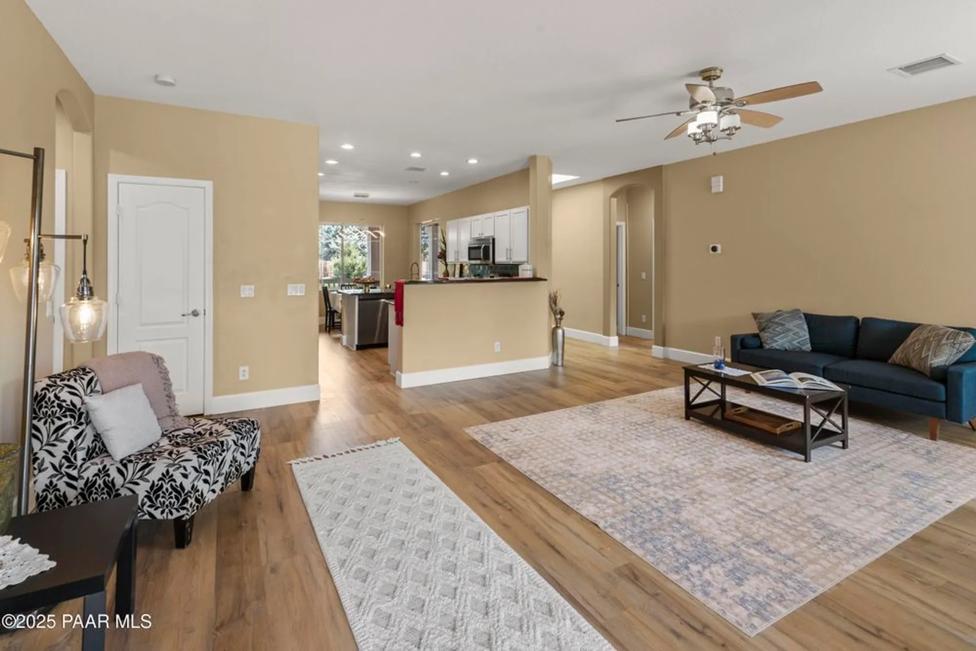 Property Slideshow image 8 of 27 | 7673 e circle wagons way, Prescott Valley, AZ, 86315