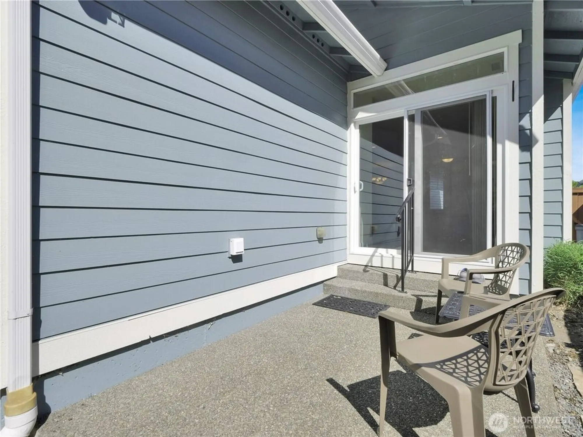 Property Slideshow image 26 of 37 | 8217 bainbridge loop, Lacey, WA, 98516