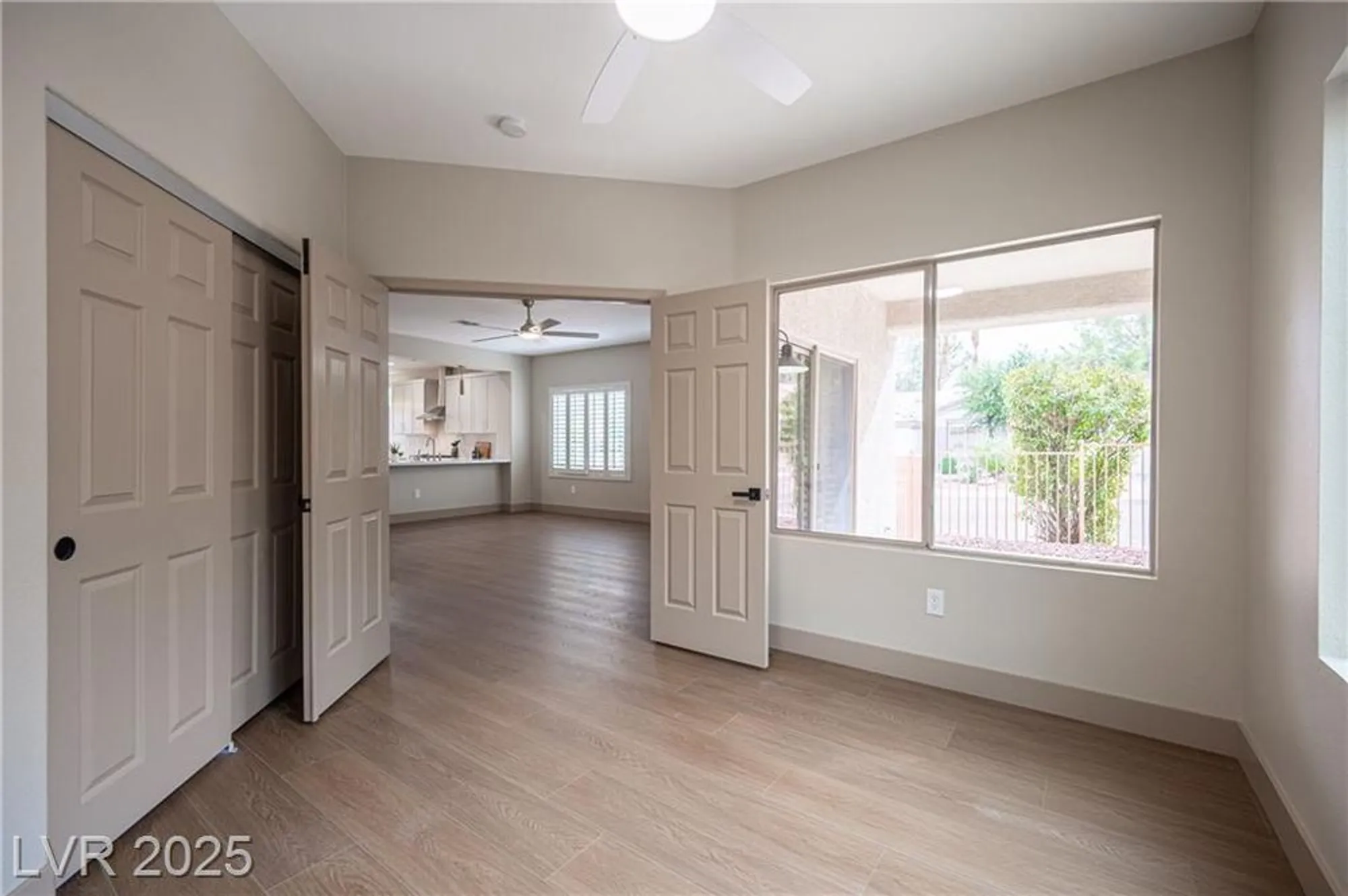 Property Slideshow image 12 of 27 | 1977 high mesa dr, Henderson, NV, 89012