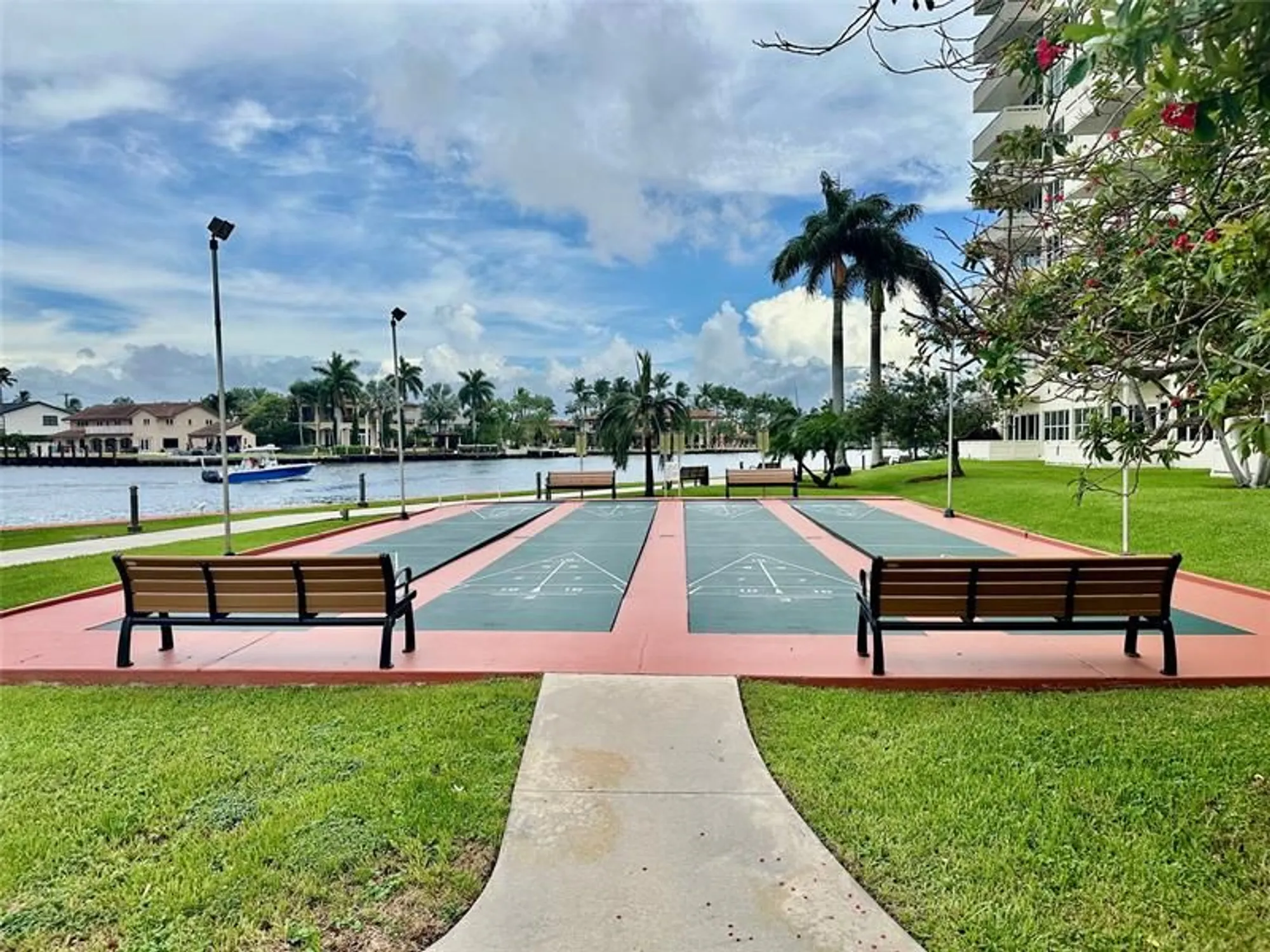 Property Slideshow image 42 of 45 | 3200 ne 36th st apt 1412a, Fort Lauderdale, FL, 33308