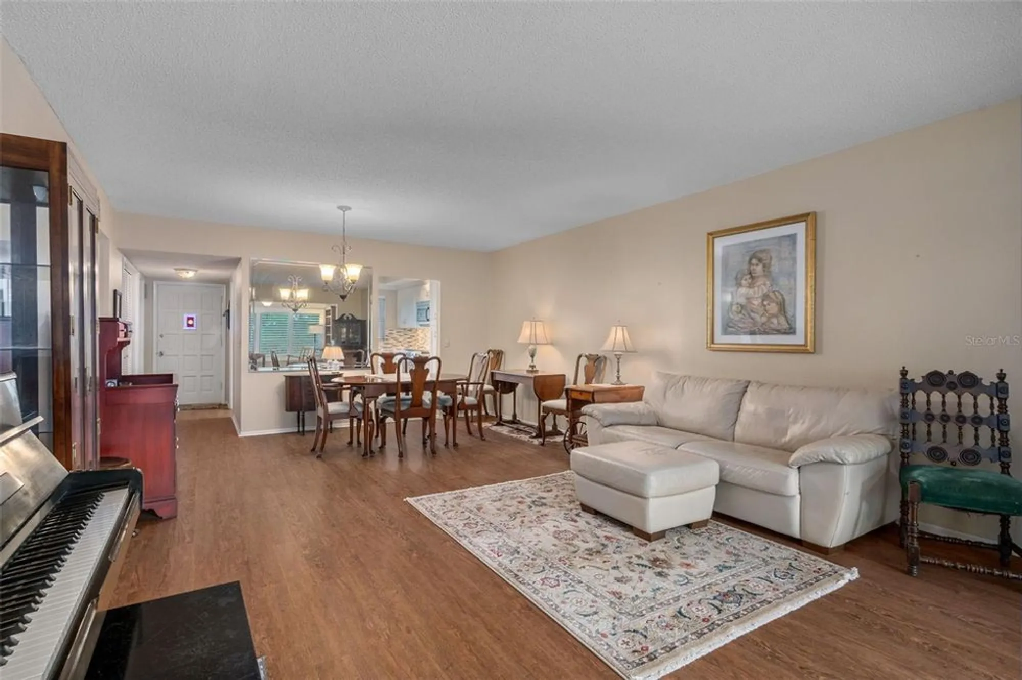 Property Slideshow image 13 of 61 | 2440 world parkway blvd 38, Clearwater, FL, 33763