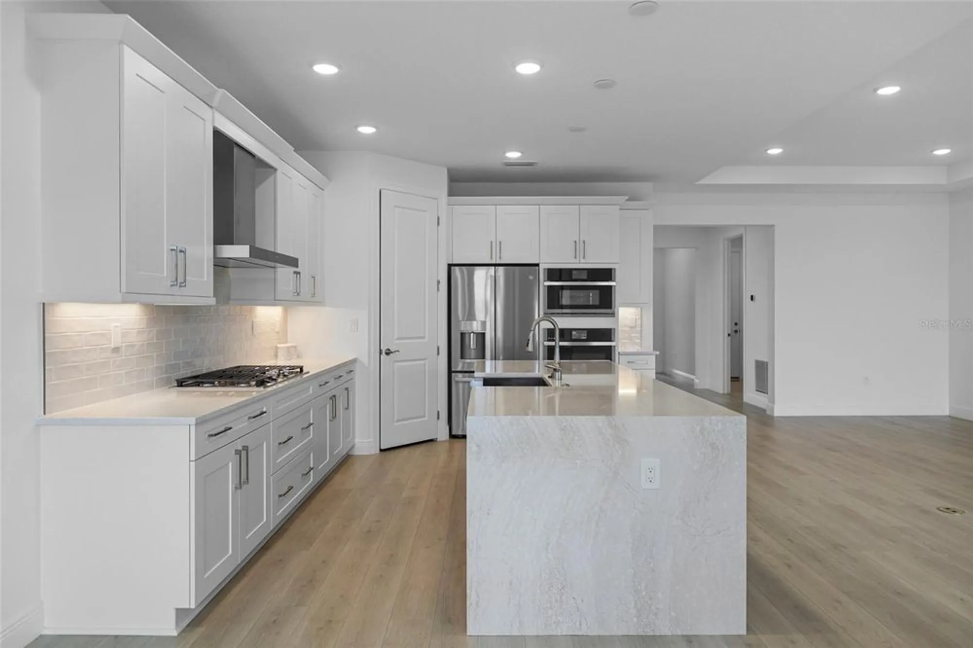 Property Slideshow image 7 of 55 | 18373 rockport pl, Lakewood Ranch, FL, 34211