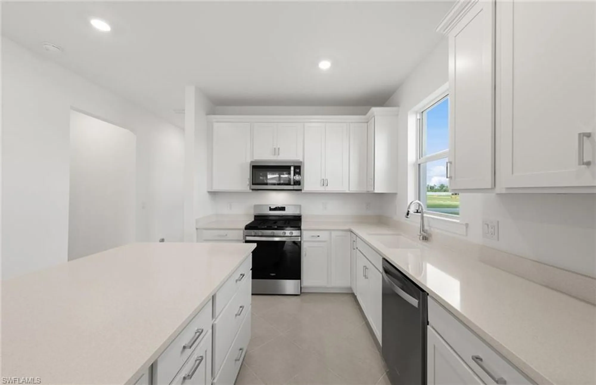 Property Slideshow image 5 of 38 | 17830 beautybush ter, North Fort Myers, FL, 33917