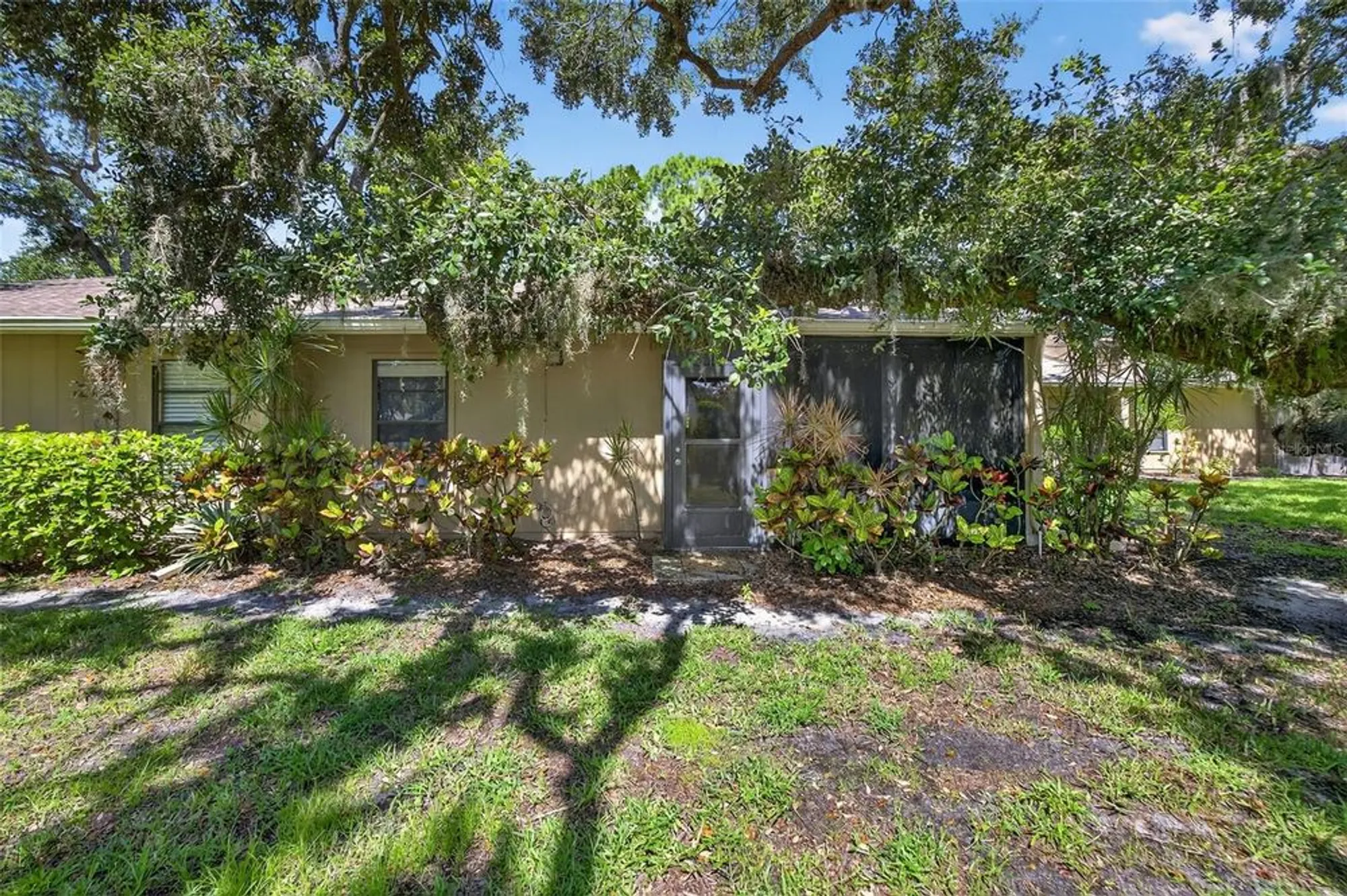 Property Slideshow image 24 of 42 | 1214 tallywood dr 7020, Sarasota, FL, 34237