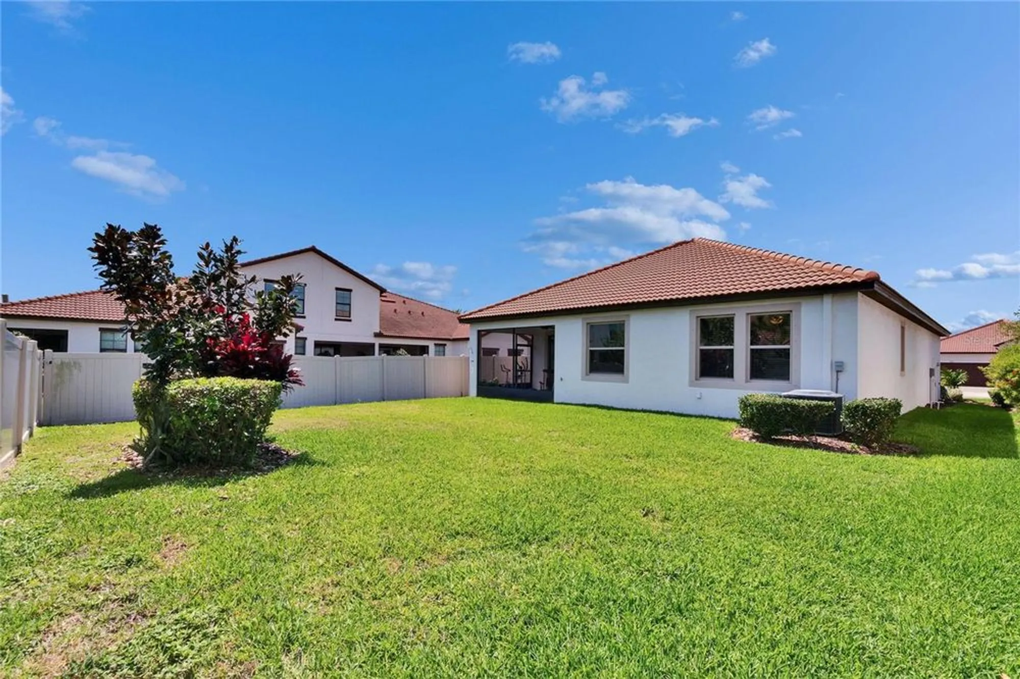 Property Slideshow image 45 of 98 | 16868 scuba crest st, Wimauma, FL, 33598