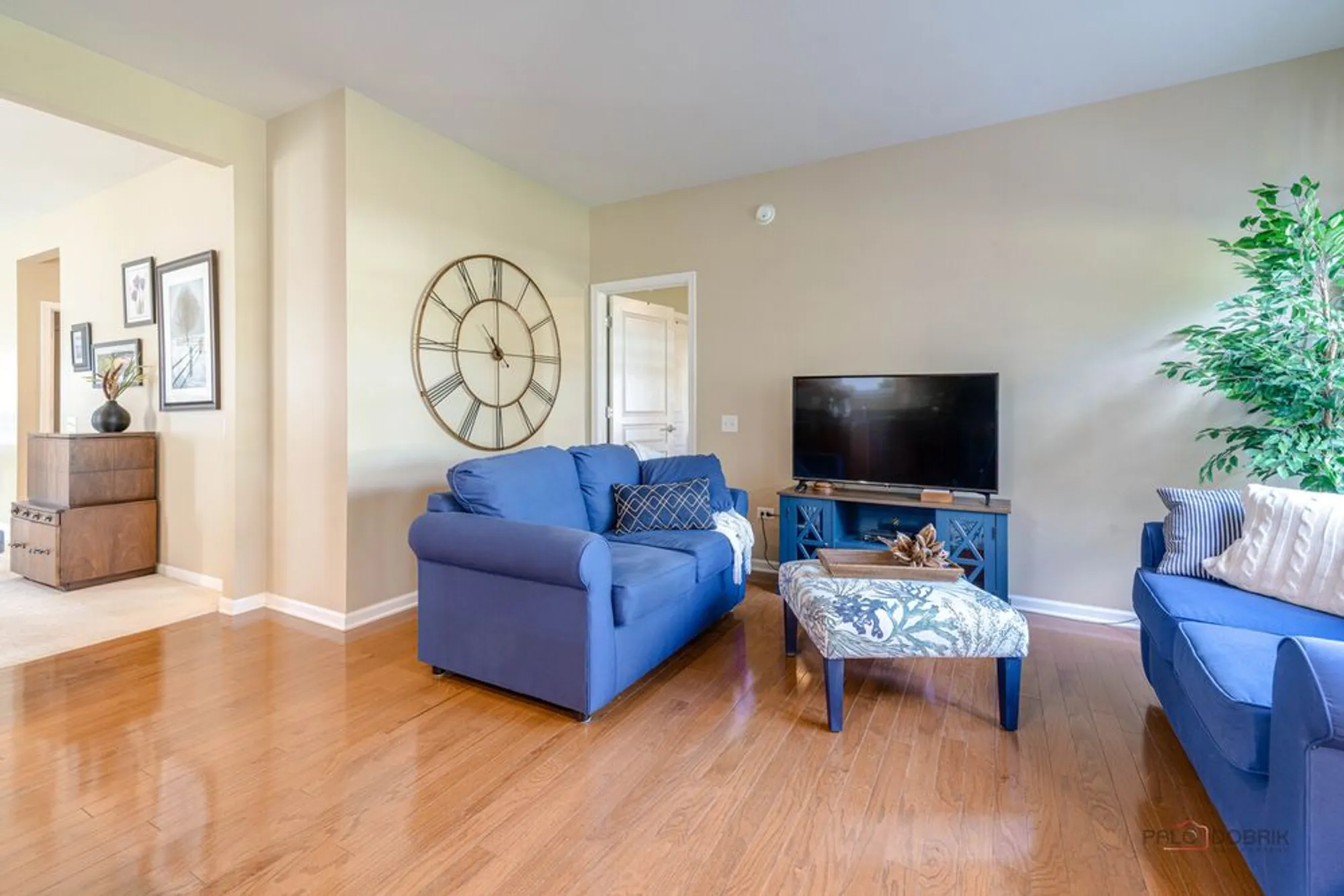 Property Slideshow image 14 of 34 | 3174 comstock ct, Mundelein, IL, 60060