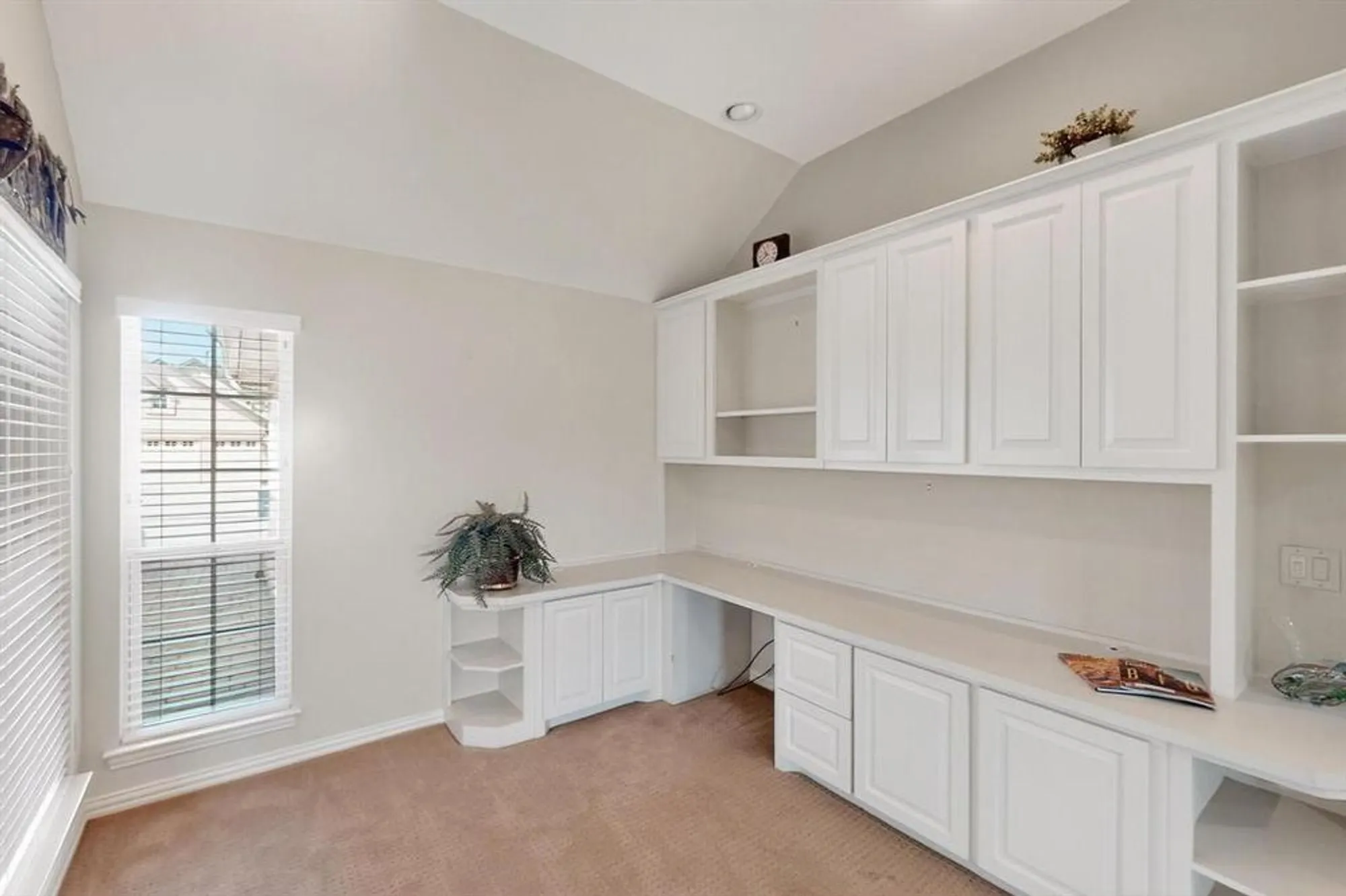Property Slideshow image 29 of 39 | 8717 sarasota, Denton, TX, 76207