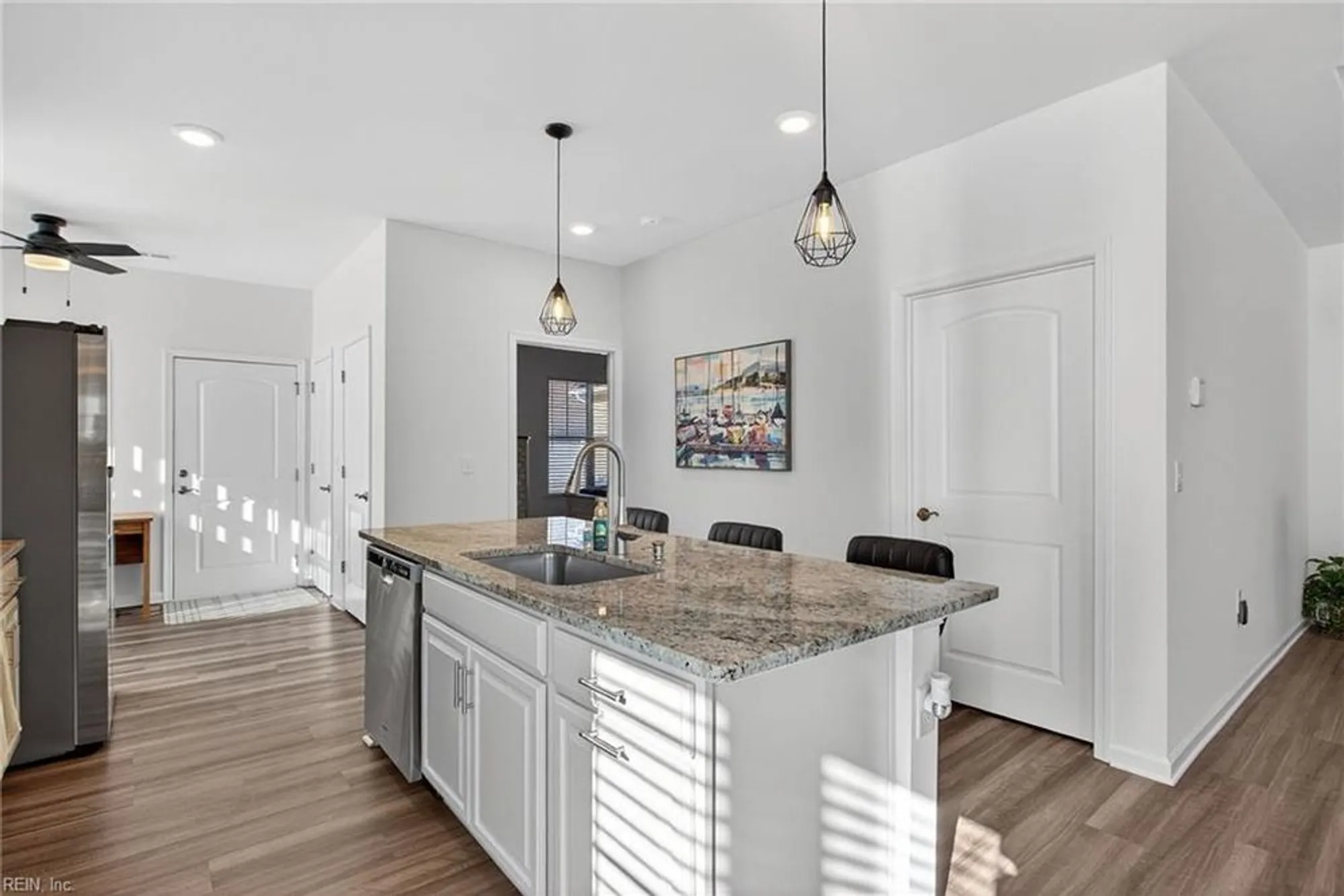 Property Slideshow image 5 of 31 | 105 cathedral st, Smithfield, VA, 23430