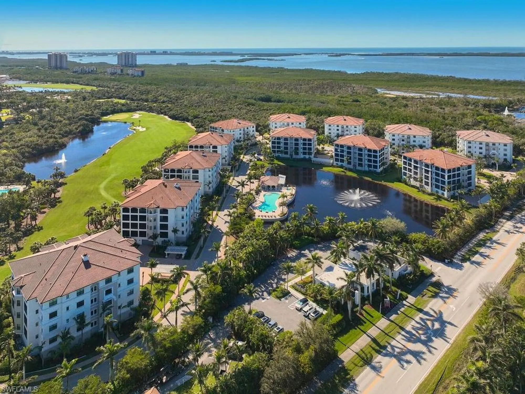 Property Slideshow image 27 of 31 | 4701 via del corso ln 401, Bonita Springs, FL, 34134