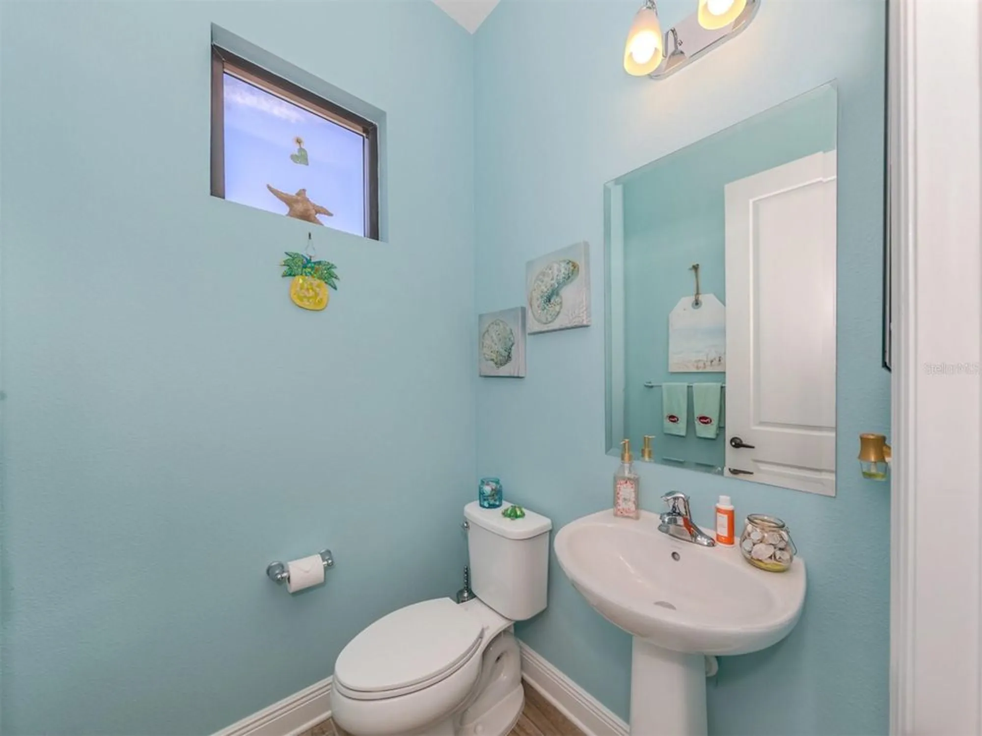 Property Slideshow image 24 of 60 | 26825 weiskopf dr, Englewood, FL, 34223