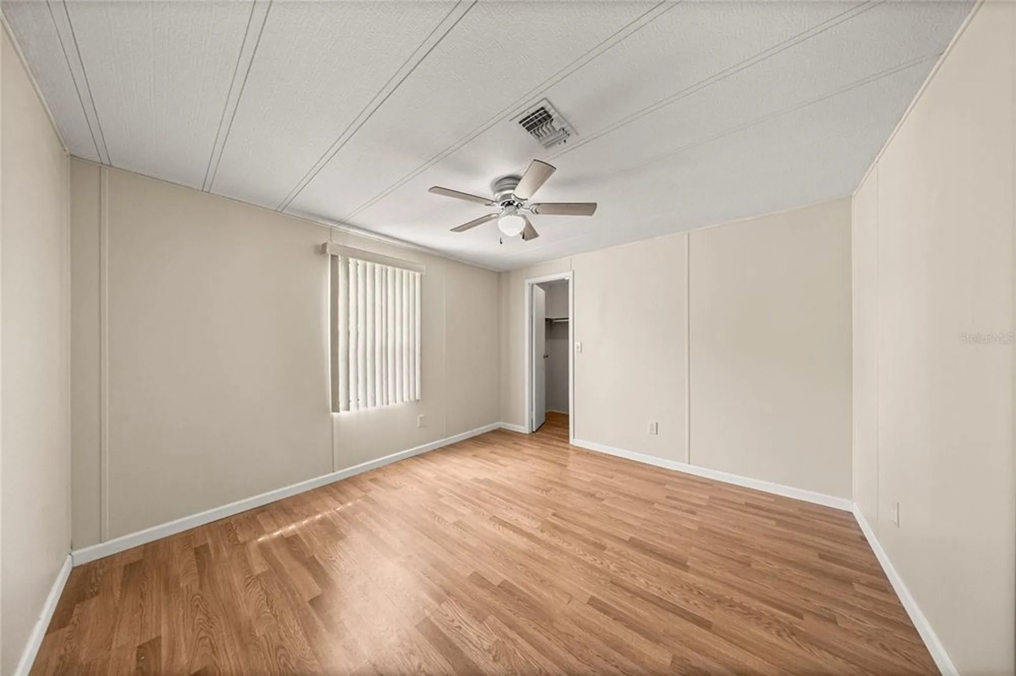 Property Slideshow image 18 of 31 | 712 devon dr, Lady Lake, FL, 32159