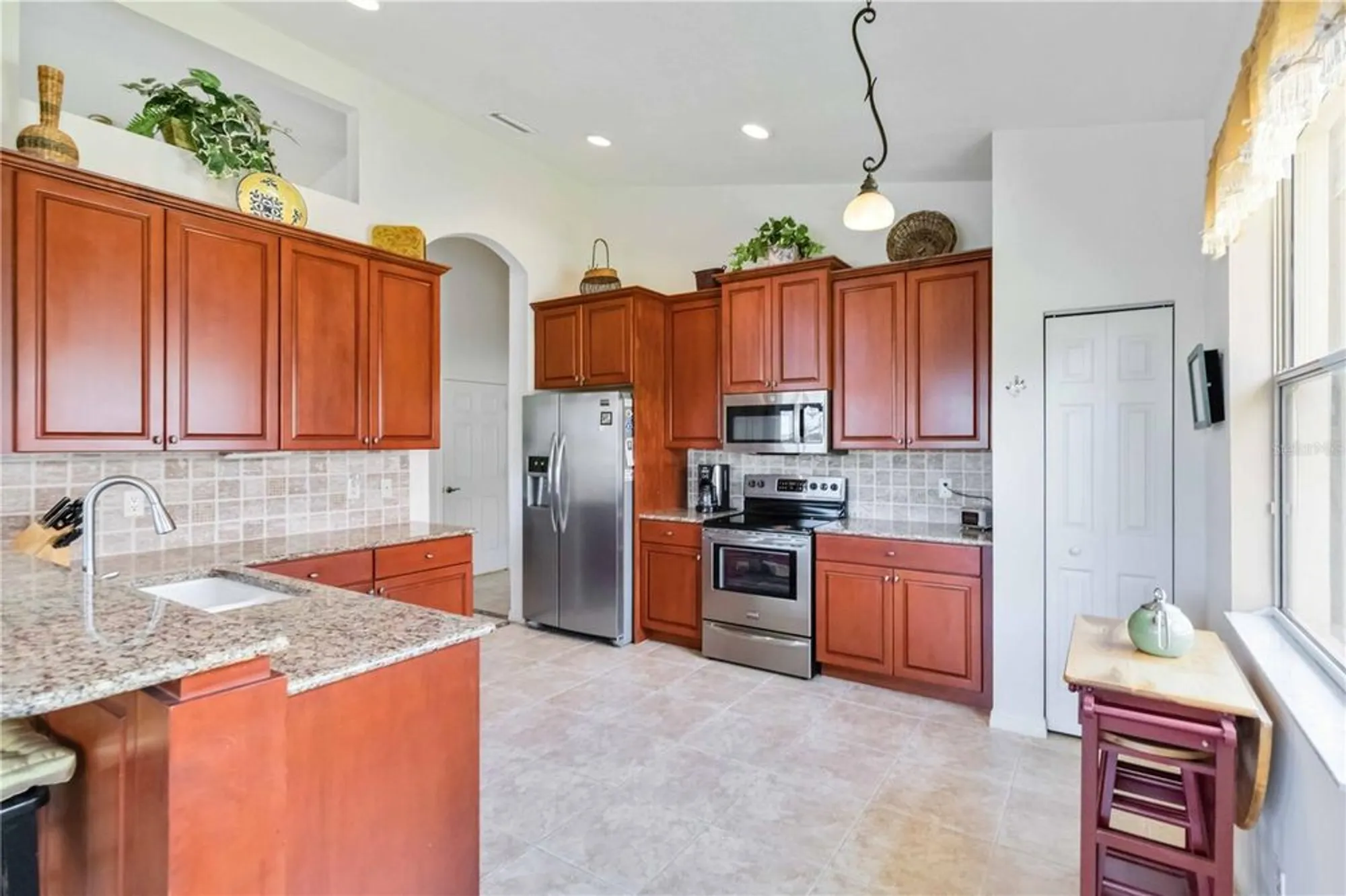 Property Slideshow image 10 of 31 | 4211 64th dr e unit e, Sarasota, FL, 34243