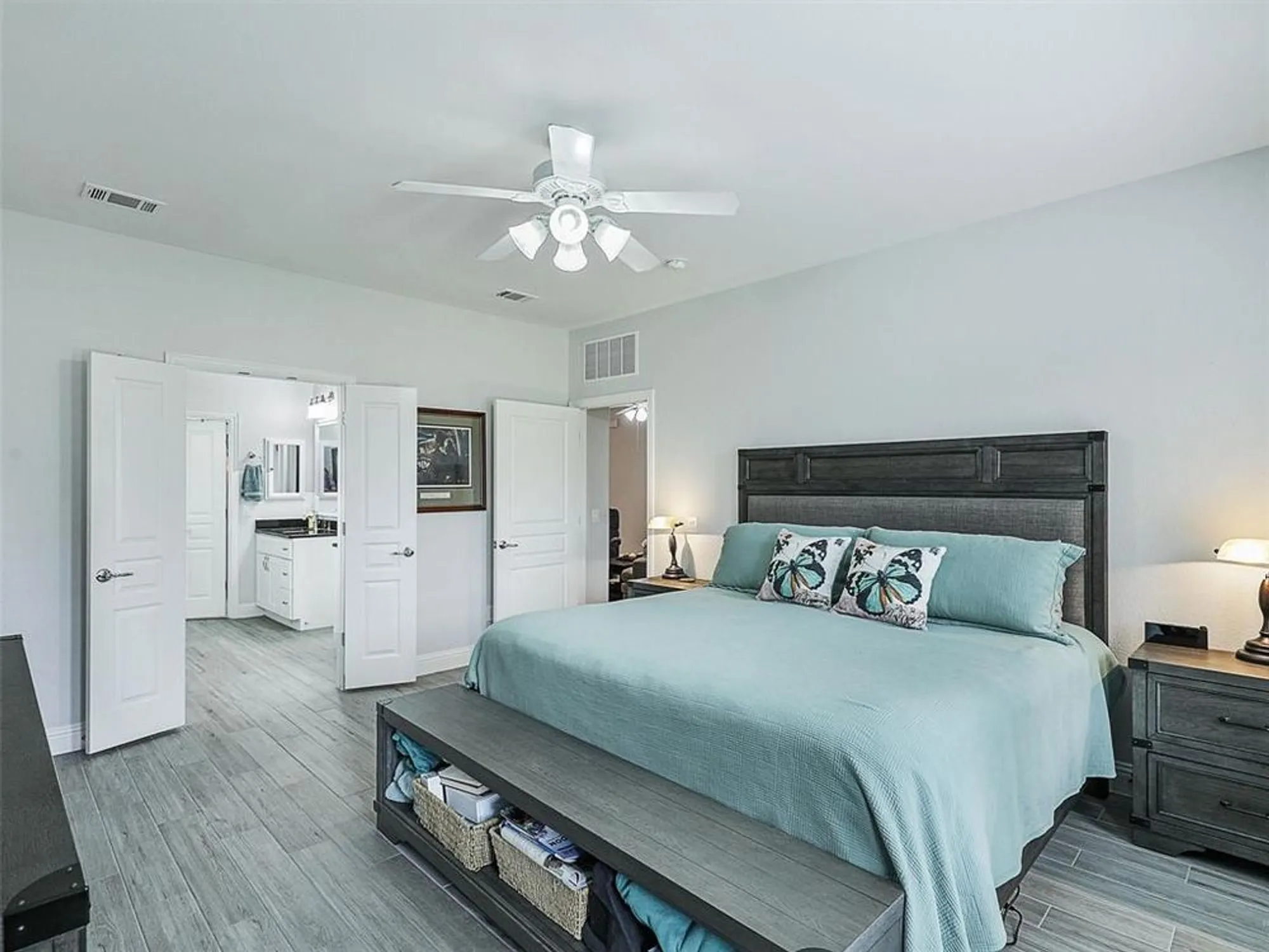 Property Slideshow image 24 of 37 | 6026 prairie bend ln, Frisco, TX, 75036