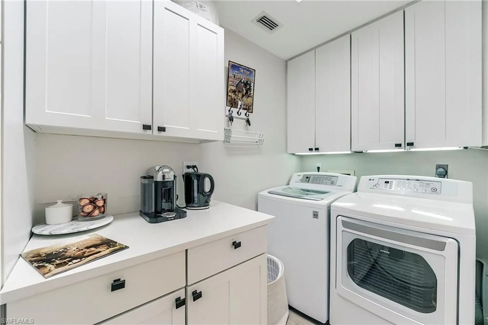 Property Slideshow image 27 of 37 | 3420 thornbury ln, Bonita Springs, FL, 34134