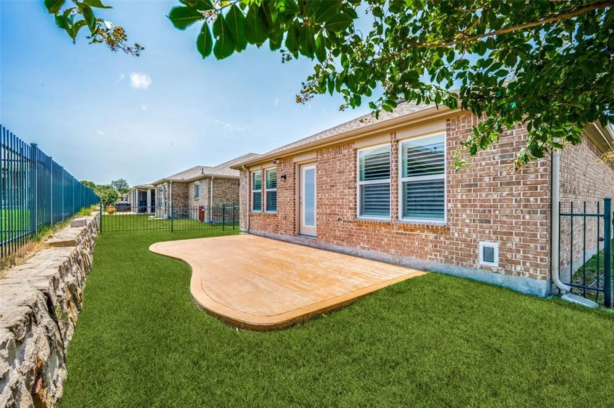 Property Slideshow image 35 of 40 | 6726 hickory creek dr, Frisco, TX, 75036