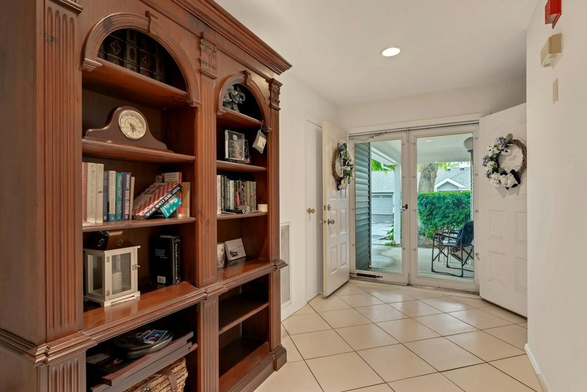 Property Slideshow image 7 of 30 | 279 dockside ct, Moriches, NY, 11955