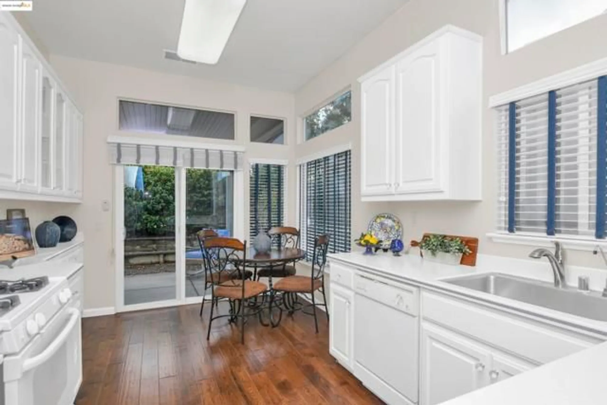 Property Slideshow image 9 of 36 | 1990 kent dr, Brentwood, CA, 94513