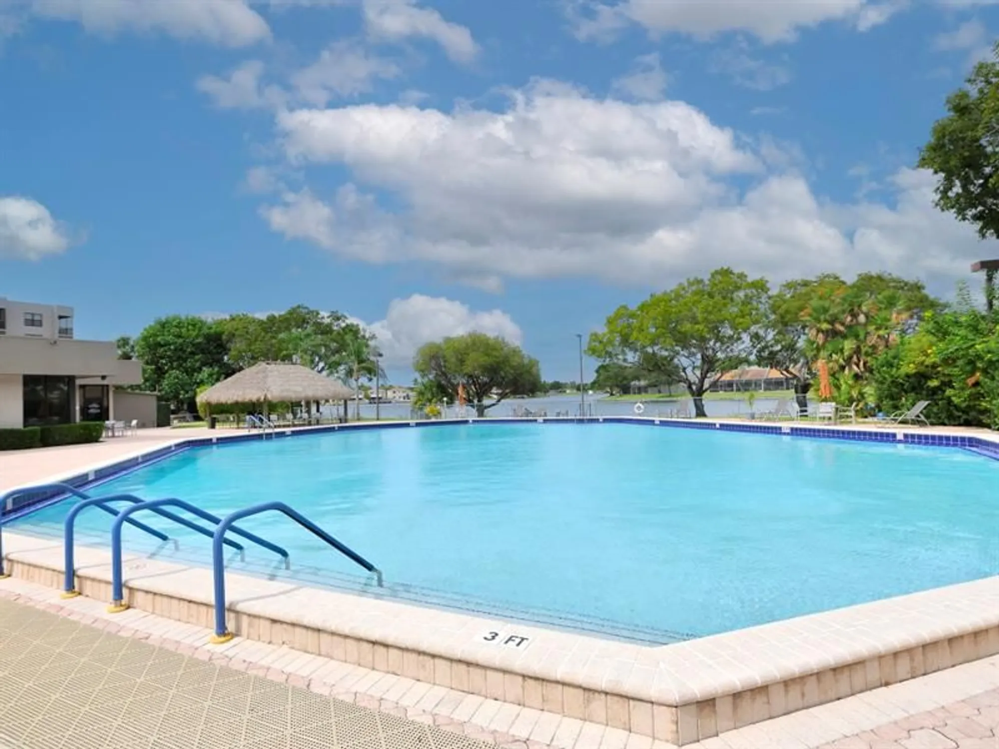 Property Slideshow image 42 of 51 | 1101 colony point cir 422, Pembroke Pines, FL, 33026