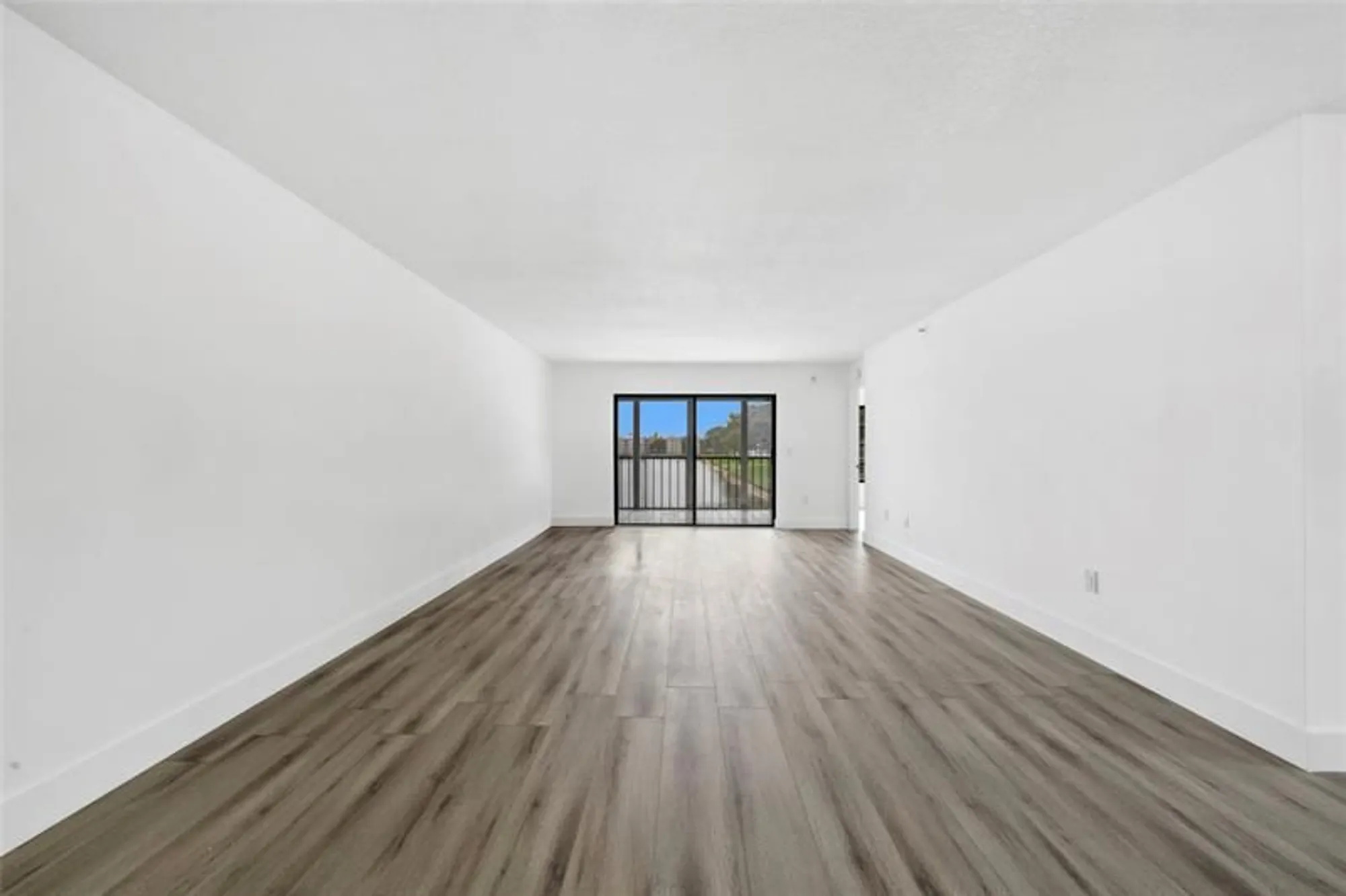 Property Slideshow image 14 of 29 | 6269 pointe regal cir 210, Delray Beach, FL, 33484