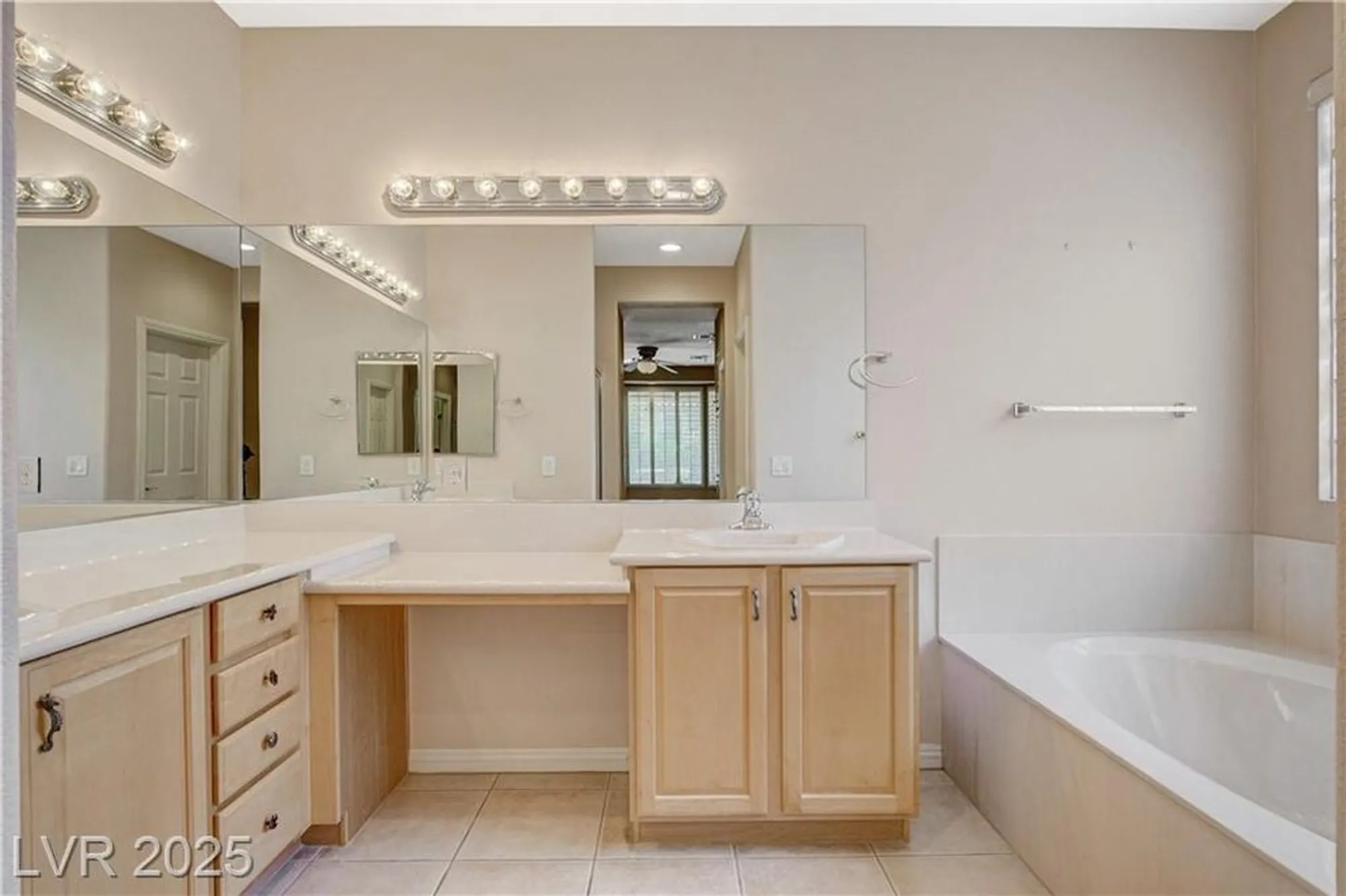 Property Slideshow image 34 of 83 | 10255 riva de angelo ave, Las Vegas, NV, 89135