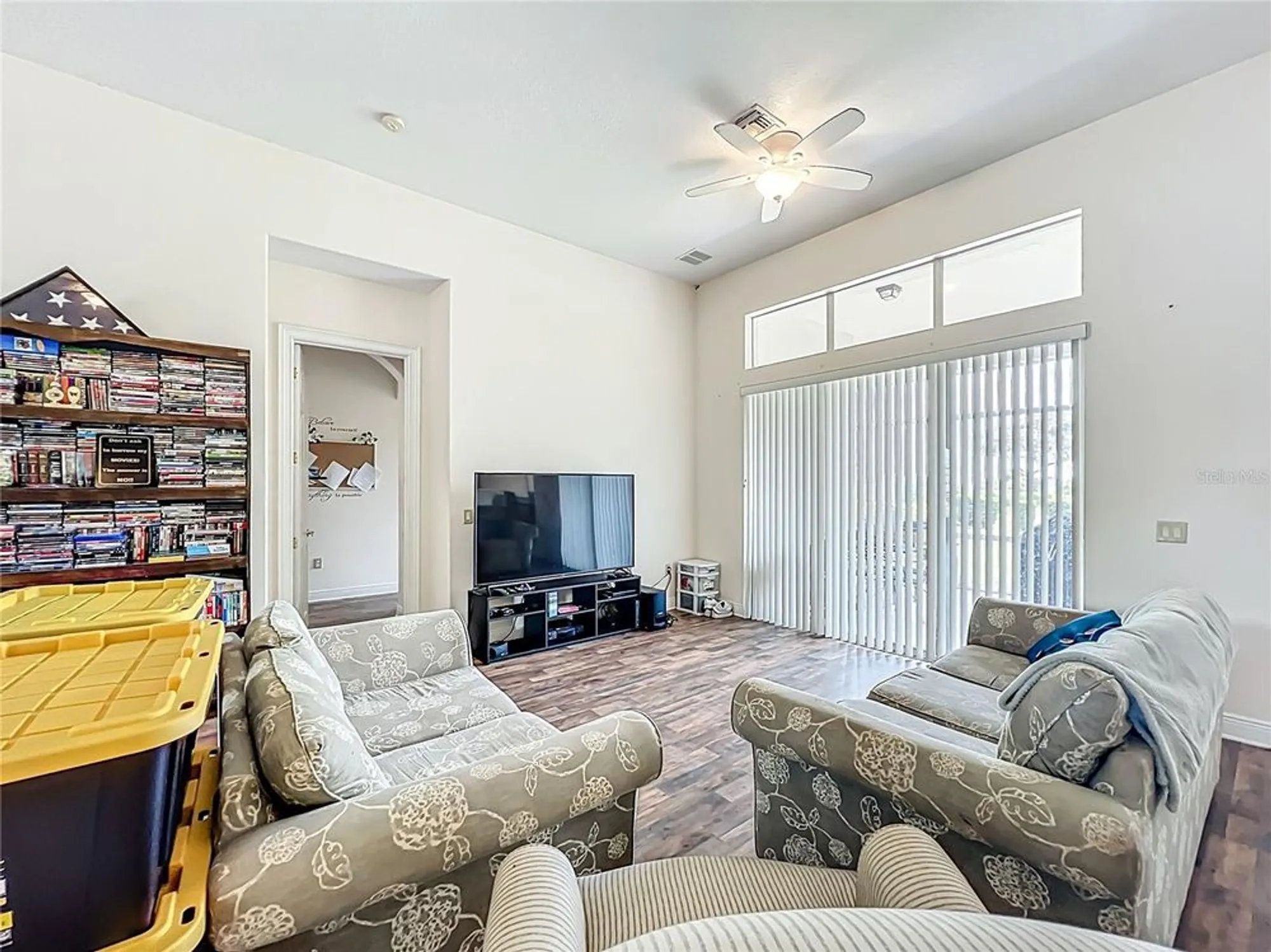 Property Slideshow image 13 of 30 | 38634 lakeview walk, Lady Lake, FL, 32159