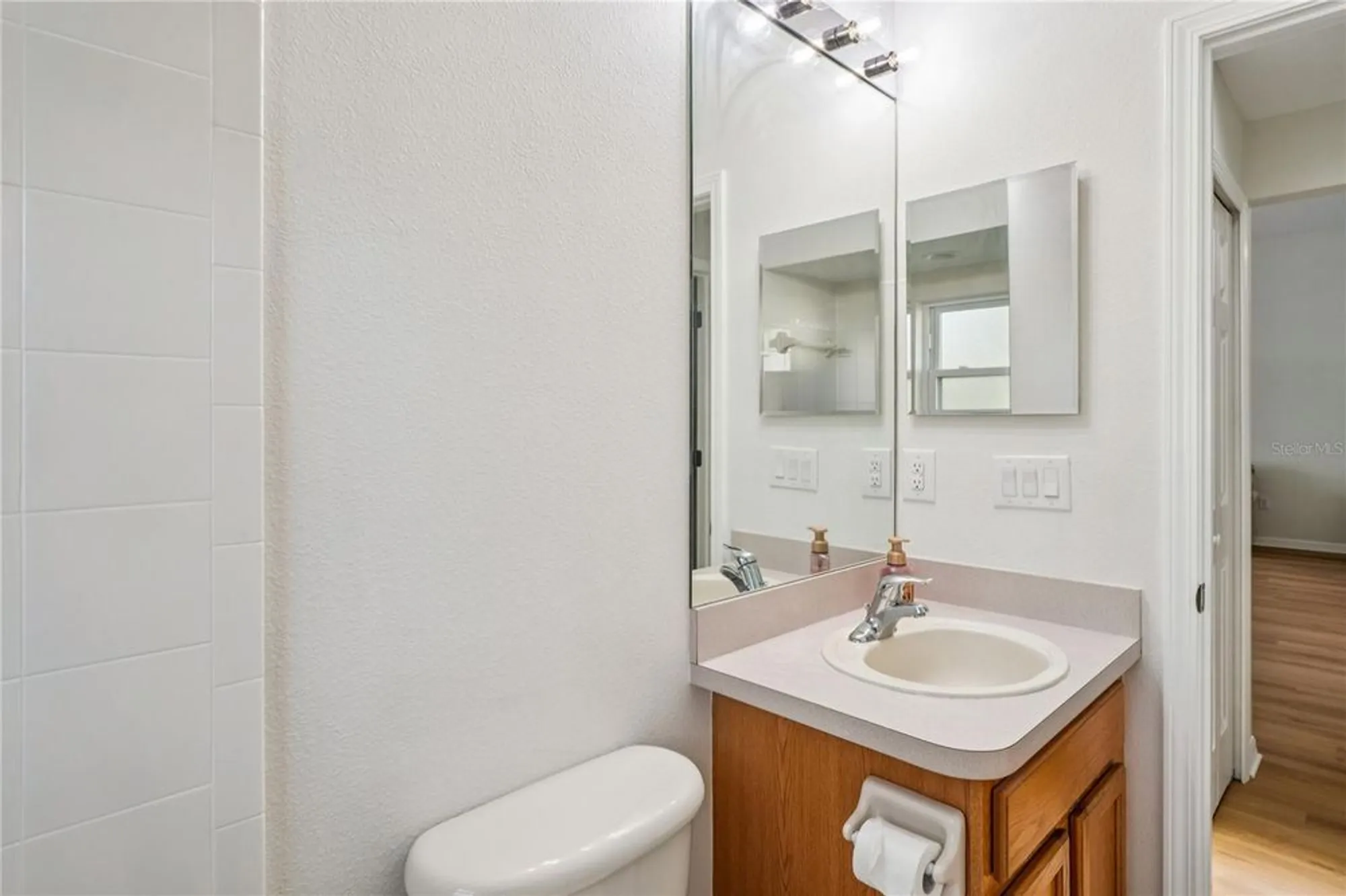 Property Slideshow image 33 of 81 | 322 greenwich cir, Spring Hill, FL, 34609