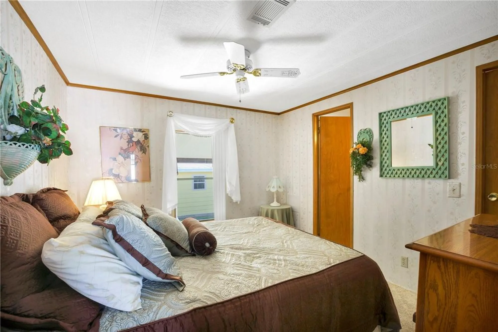 Property Slideshow image 19 of 44 | 4969 foxwood lake dr, Lakeland, FL, 33810