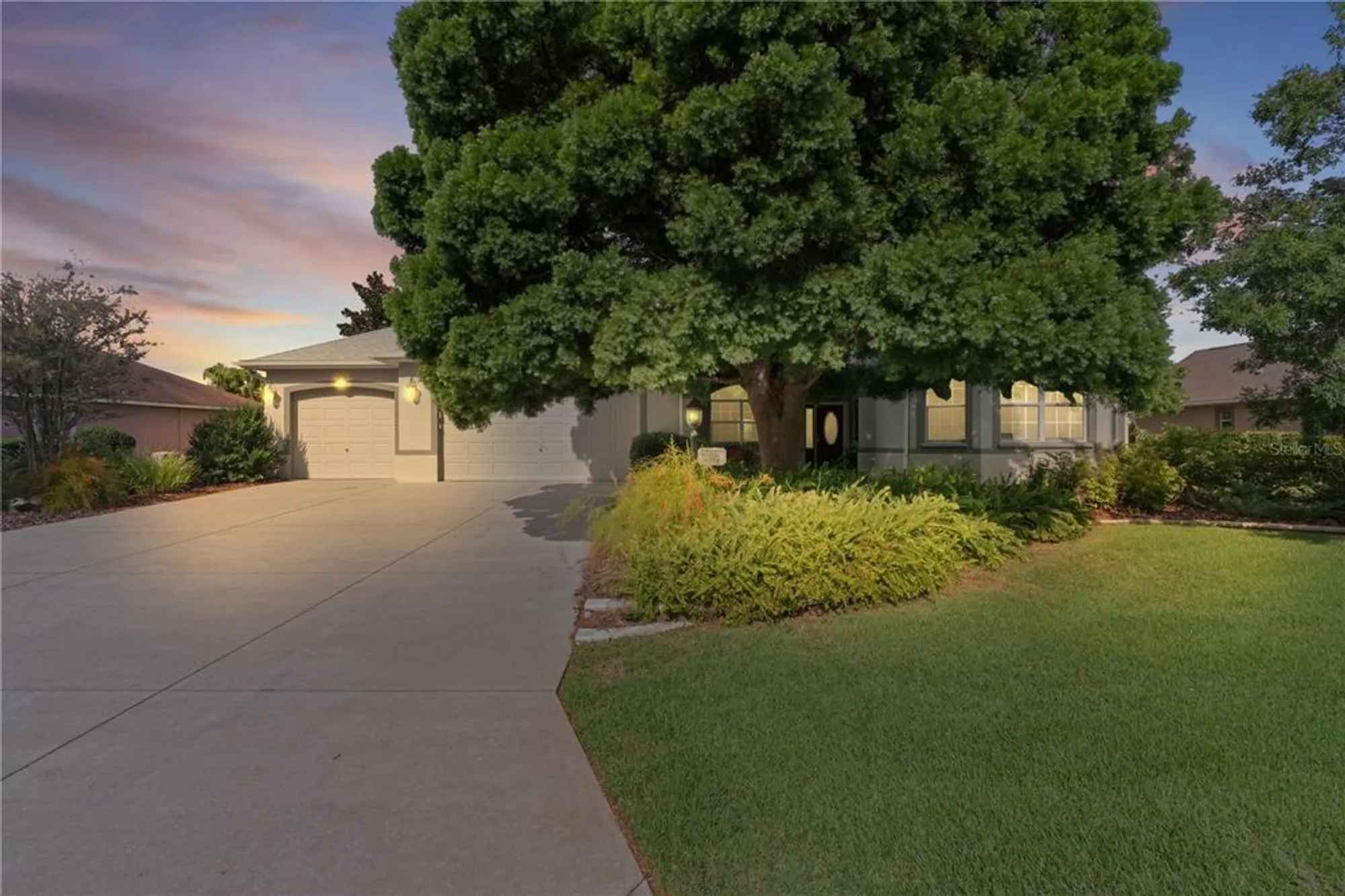 Property Slideshow image 2 of 64 | 1078 lakeview ln, The Villages, FL, 32162