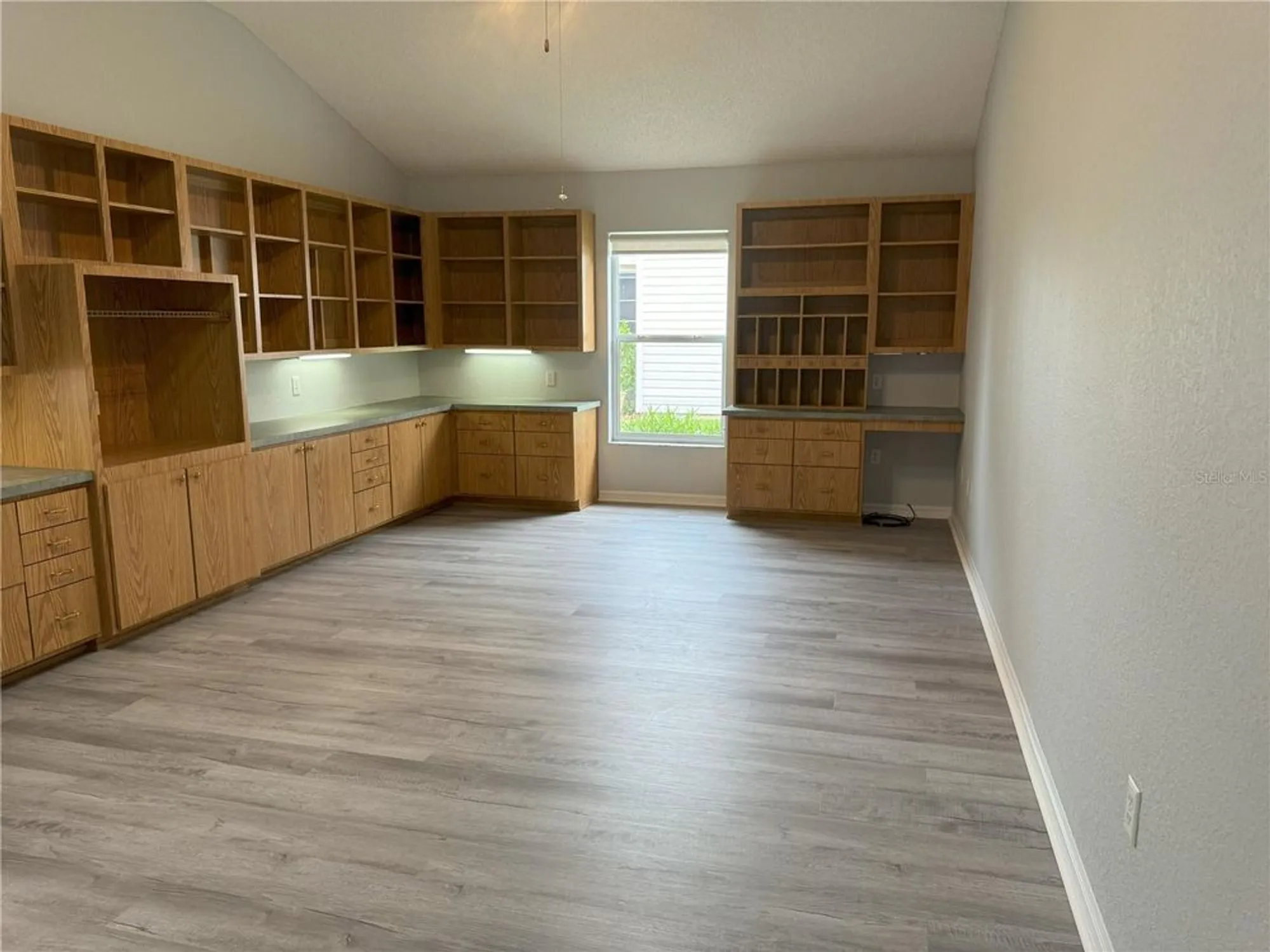 Property Slideshow image 16 of 38 | 1738 augustine dr, The Villages, FL, 32159