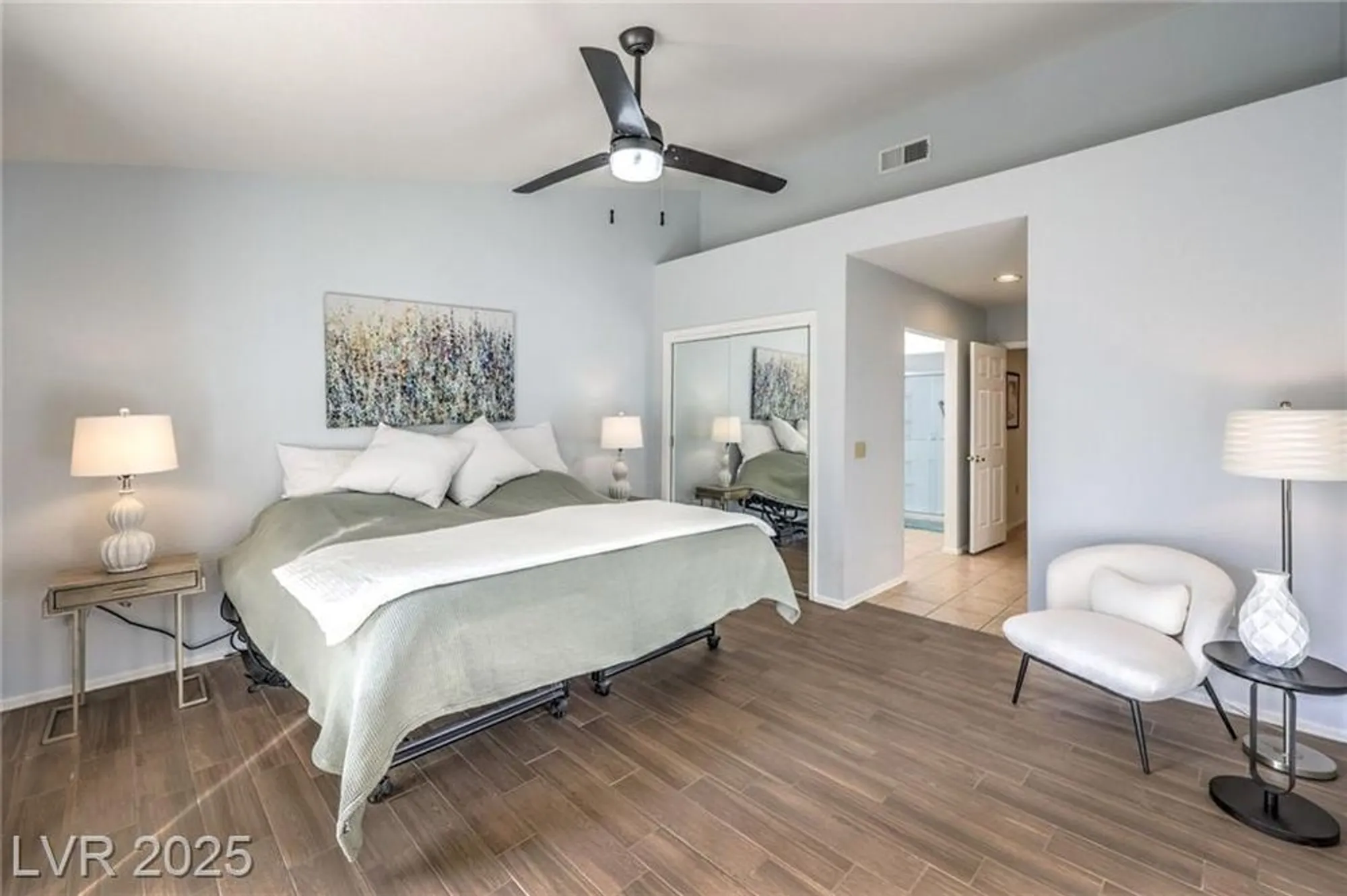 Property Slideshow image 20 of 53 | 3000 linkview dr, Las Vegas, NV, 89134