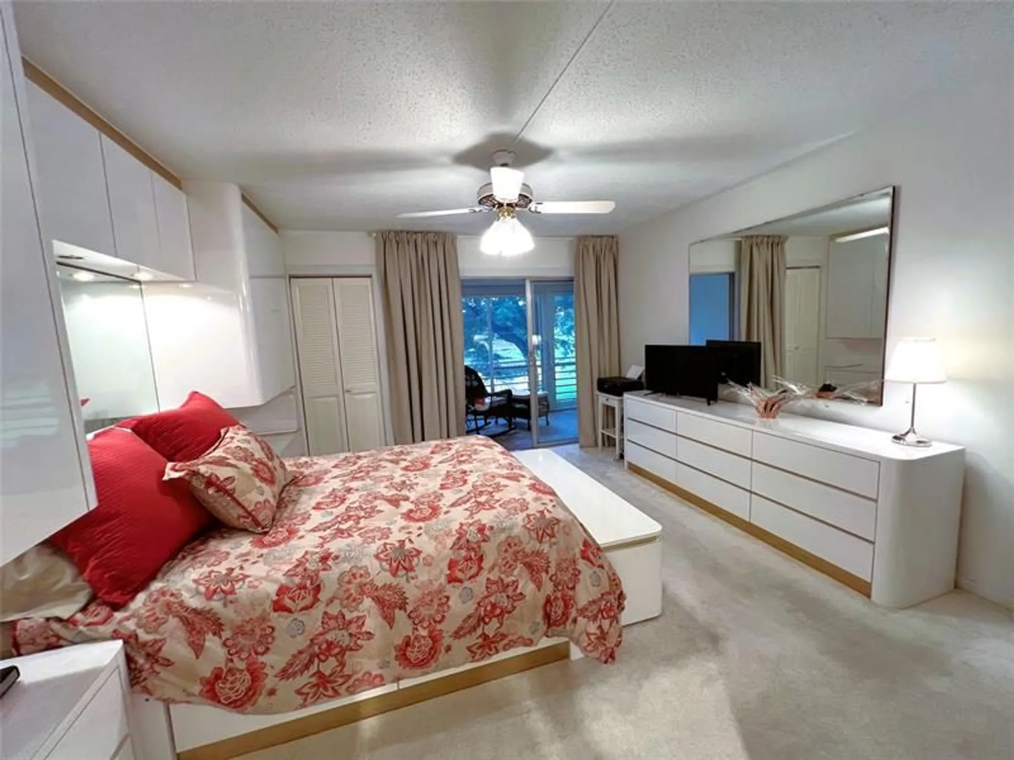 Property Slideshow image 8 of 40 | 3202 portofino pt l2, Coconut Creek, FL, 33066