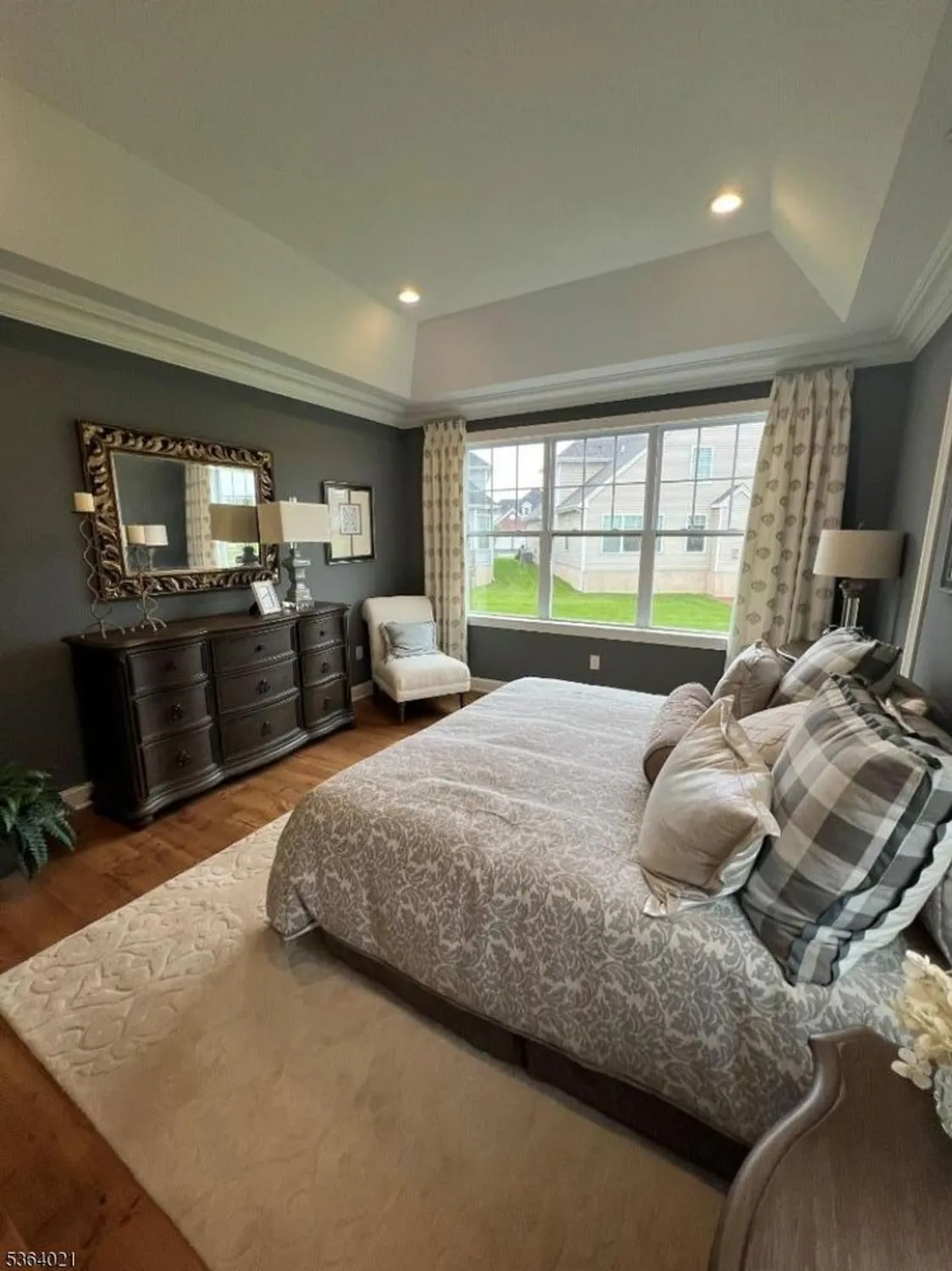 Property Slideshow image 14 of 24 | 6 leidl cir, Hillsborough, NJ, 08844