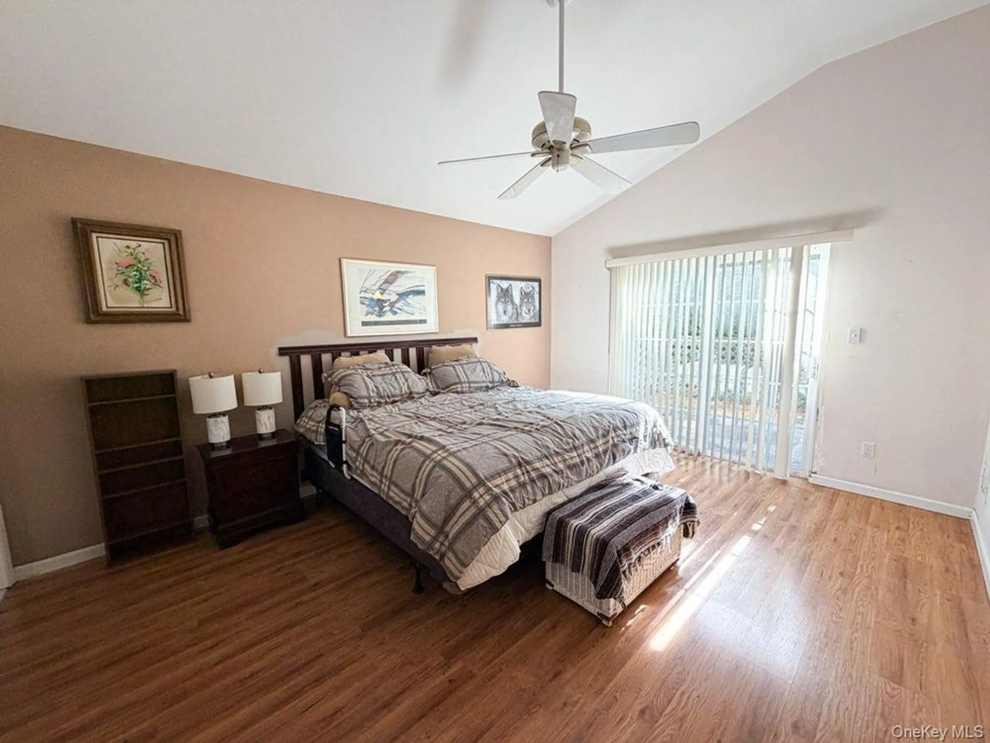 Property Slideshow image 16 of 25 | 1 willow ct, Manorville, NY, 11949