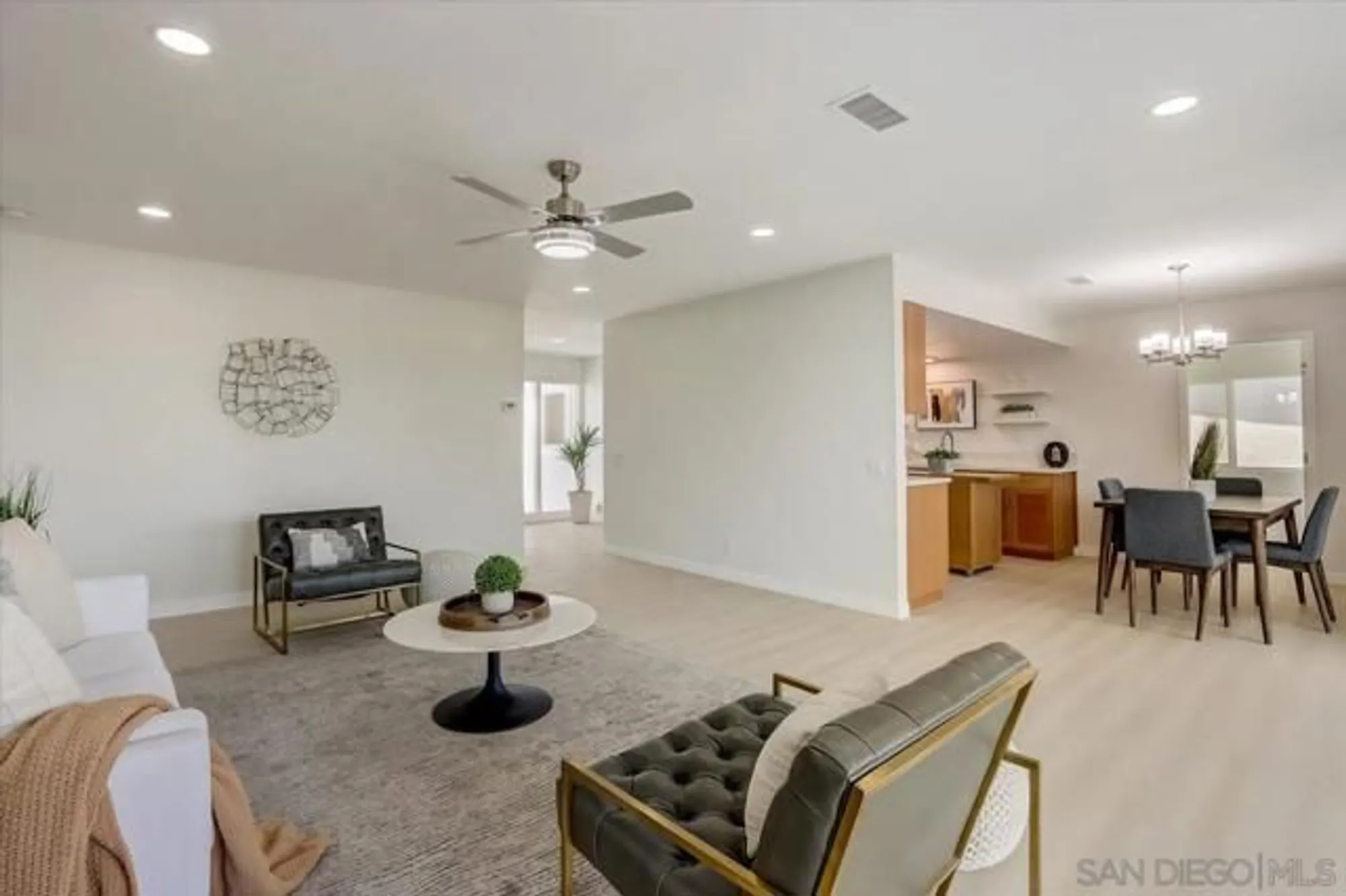 Property Slideshow image 12 of 43 | 3808 vista campana 38, Oceanside, CA, 92057