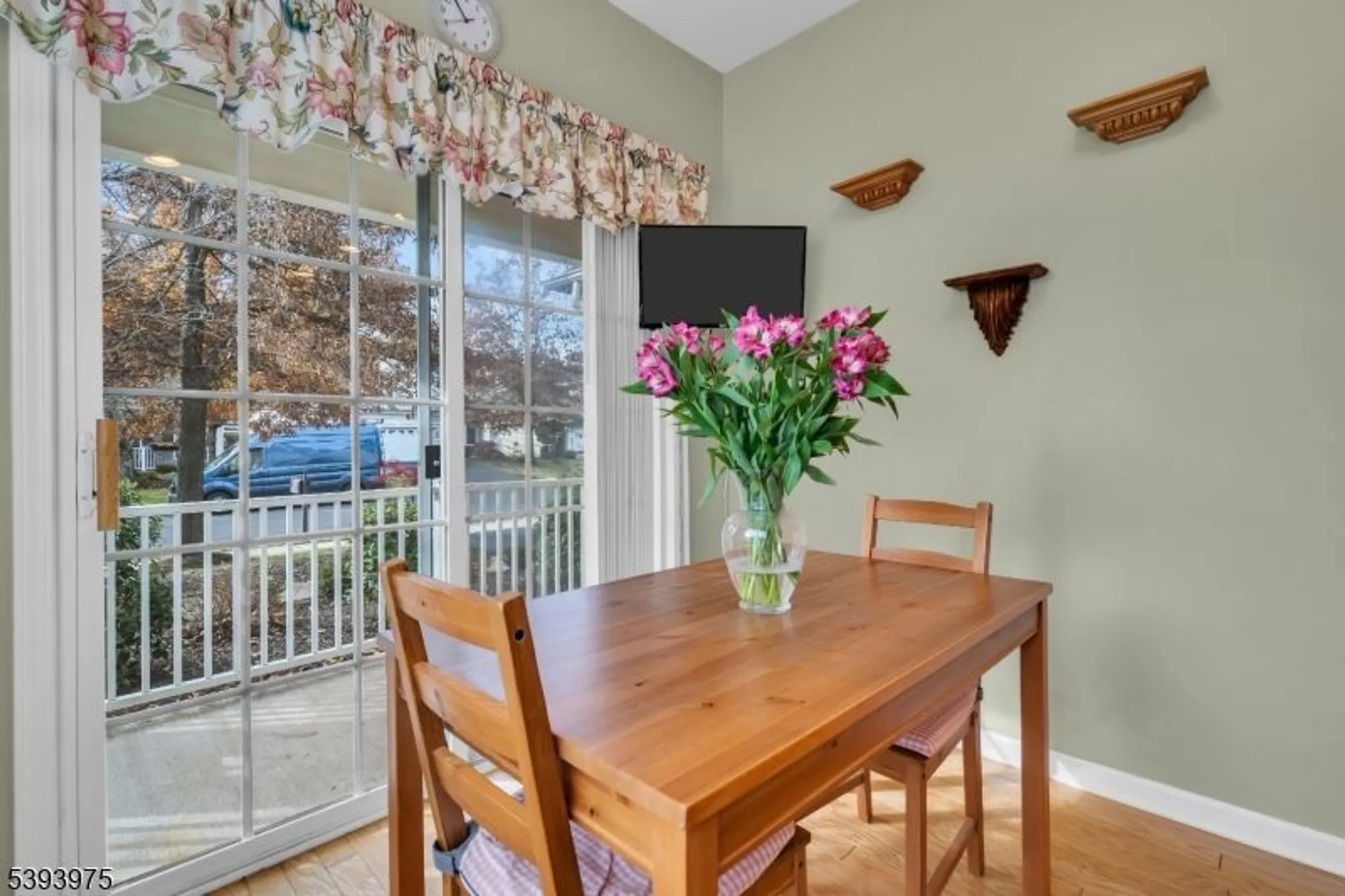Property Slideshow image 37 of 50 | 236 knollcrest ct, Somerset, NJ, 08873