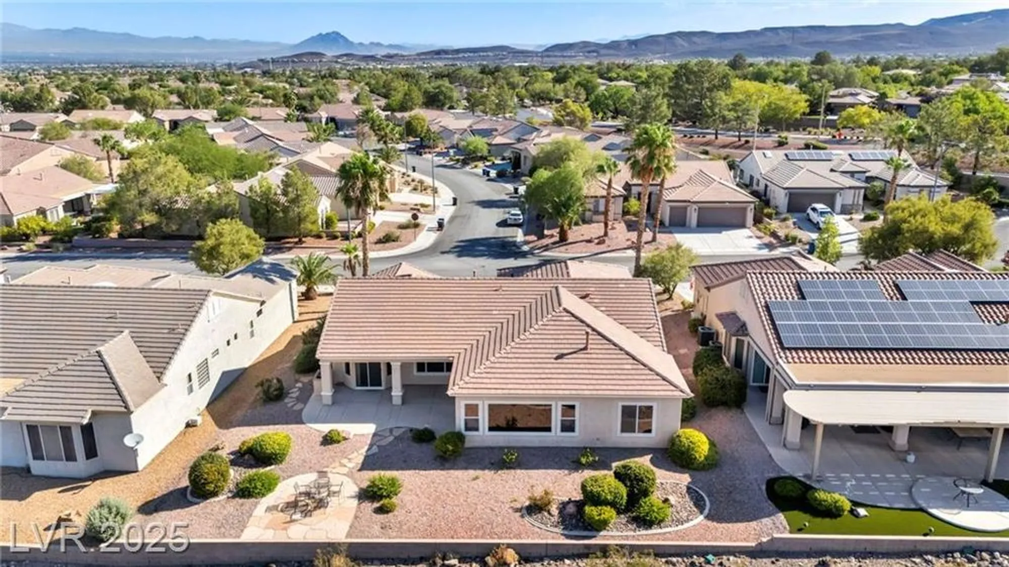 Property Slideshow image 62 of 71 | 2567 evening sky dr, Henderson, NV, 89052