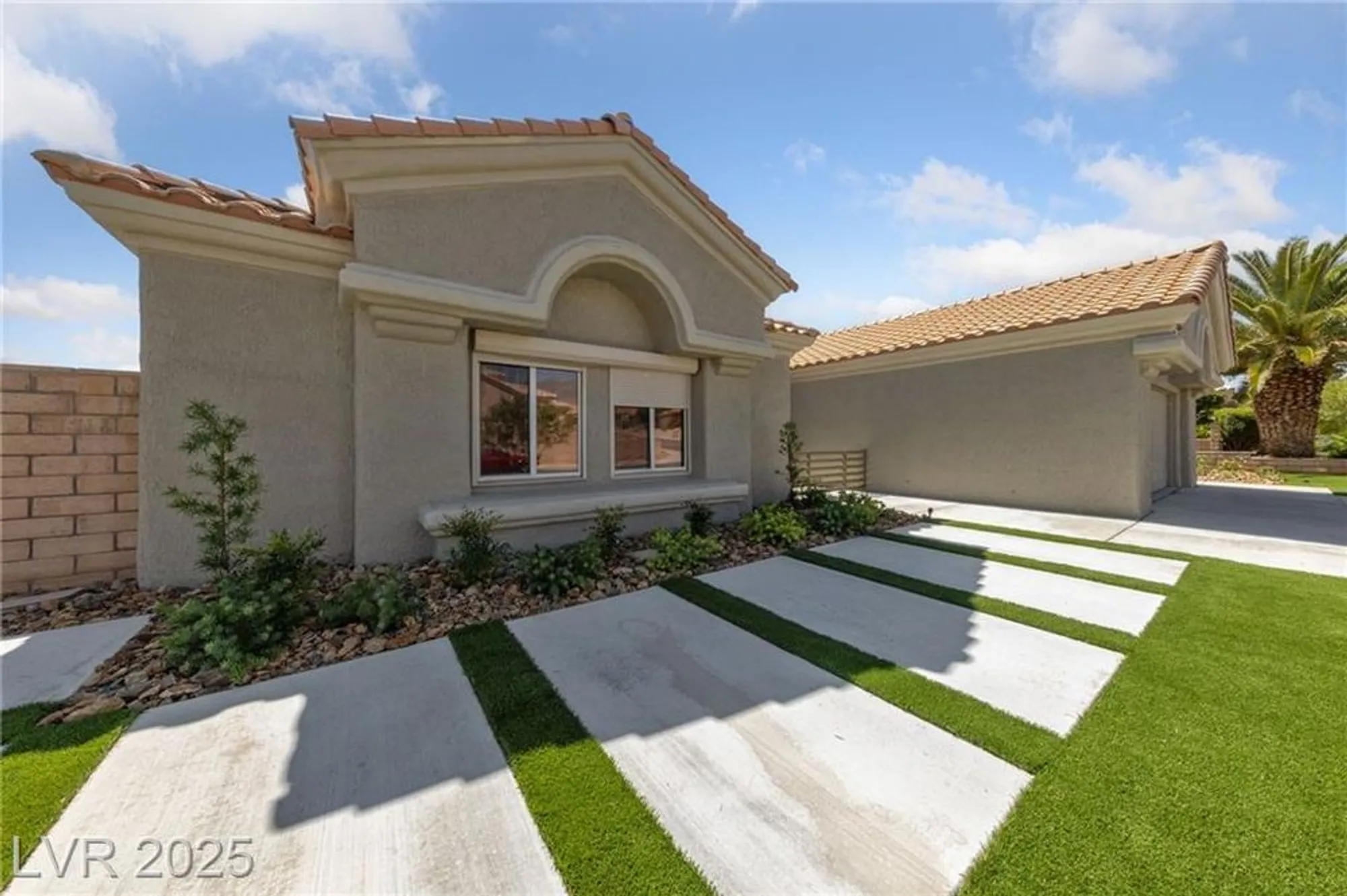 Property Slideshow image 11 of 69 | 2616 faiss dr, Las Vegas, NV, 89134