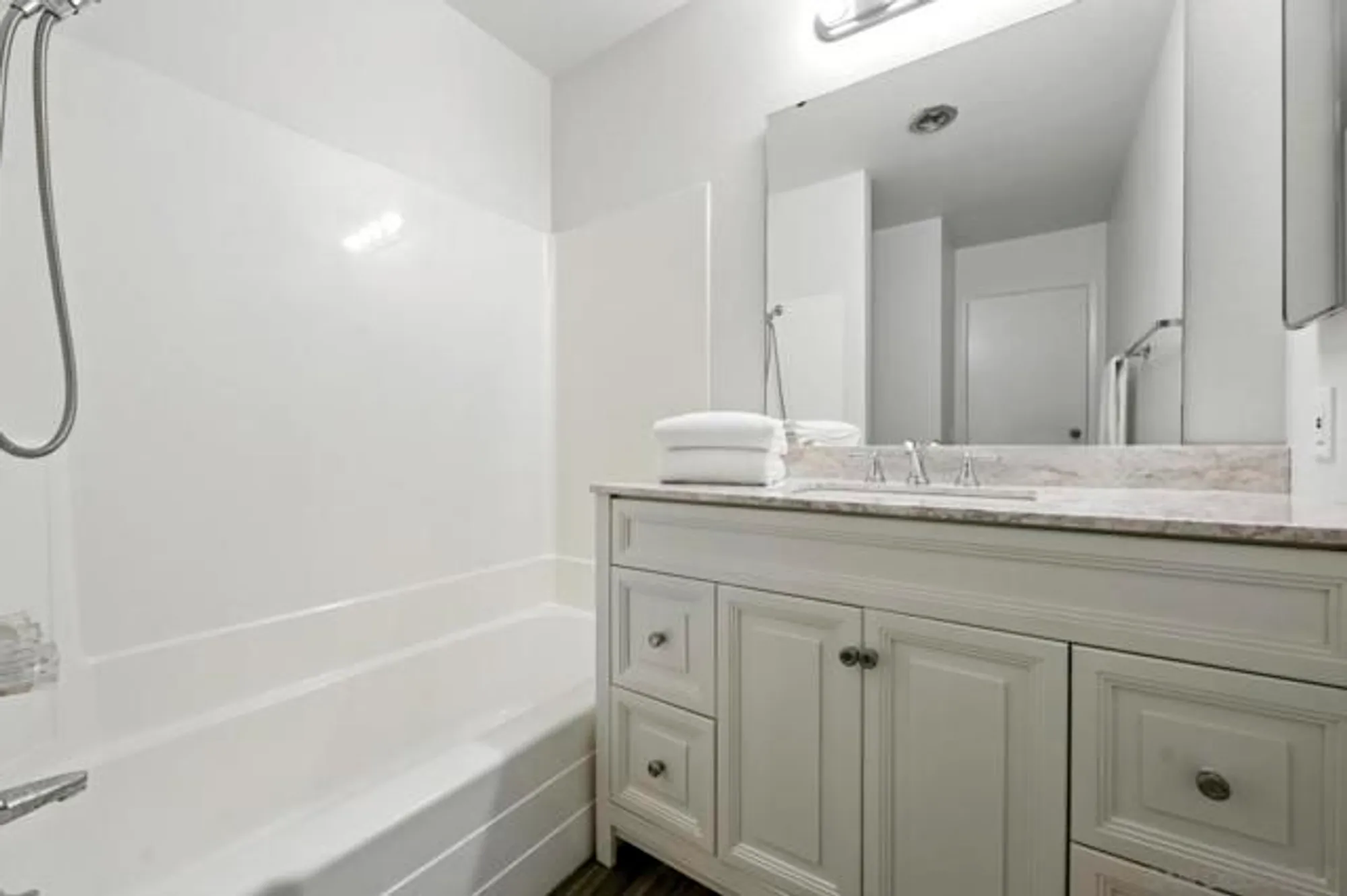 Property Slideshow image 16 of 35 | 16660 roca dr, San Diego, CA, 92128