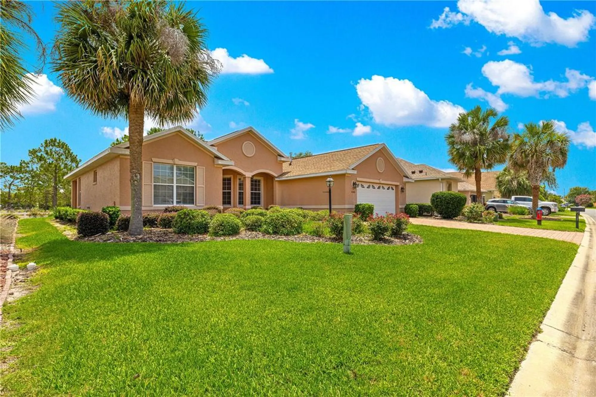 Property Slideshow image 3 of 46 | 8380 sw 82nd cir, Ocala, FL, 34481