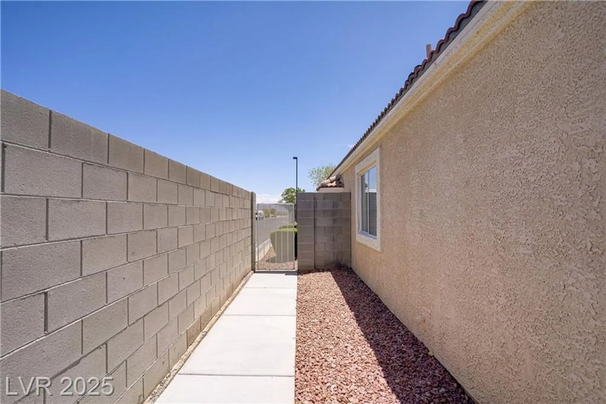 Property Slideshow image 27 of 30 | 5129 midnight oil dr, Las Vegas, NV, 89122