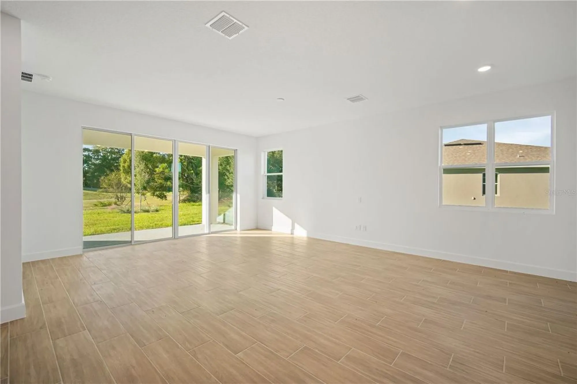 Property Slideshow image 18 of 30 | 9253 players dr, Weeki Wachee, FL, 34613