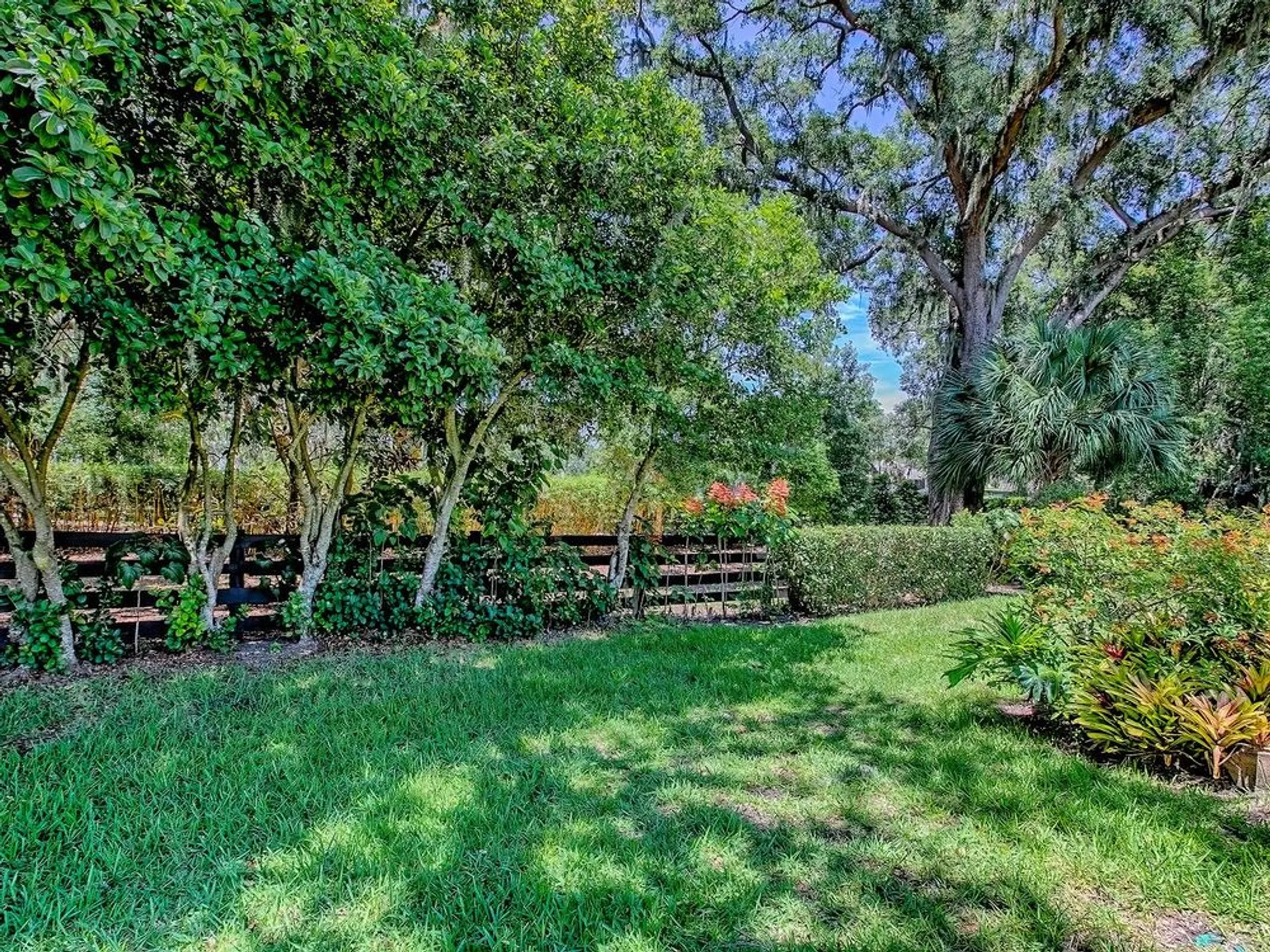 Property Slideshow image 27 of 56 | 17037 se 76th creekside cir, The Villages, FL, 32162