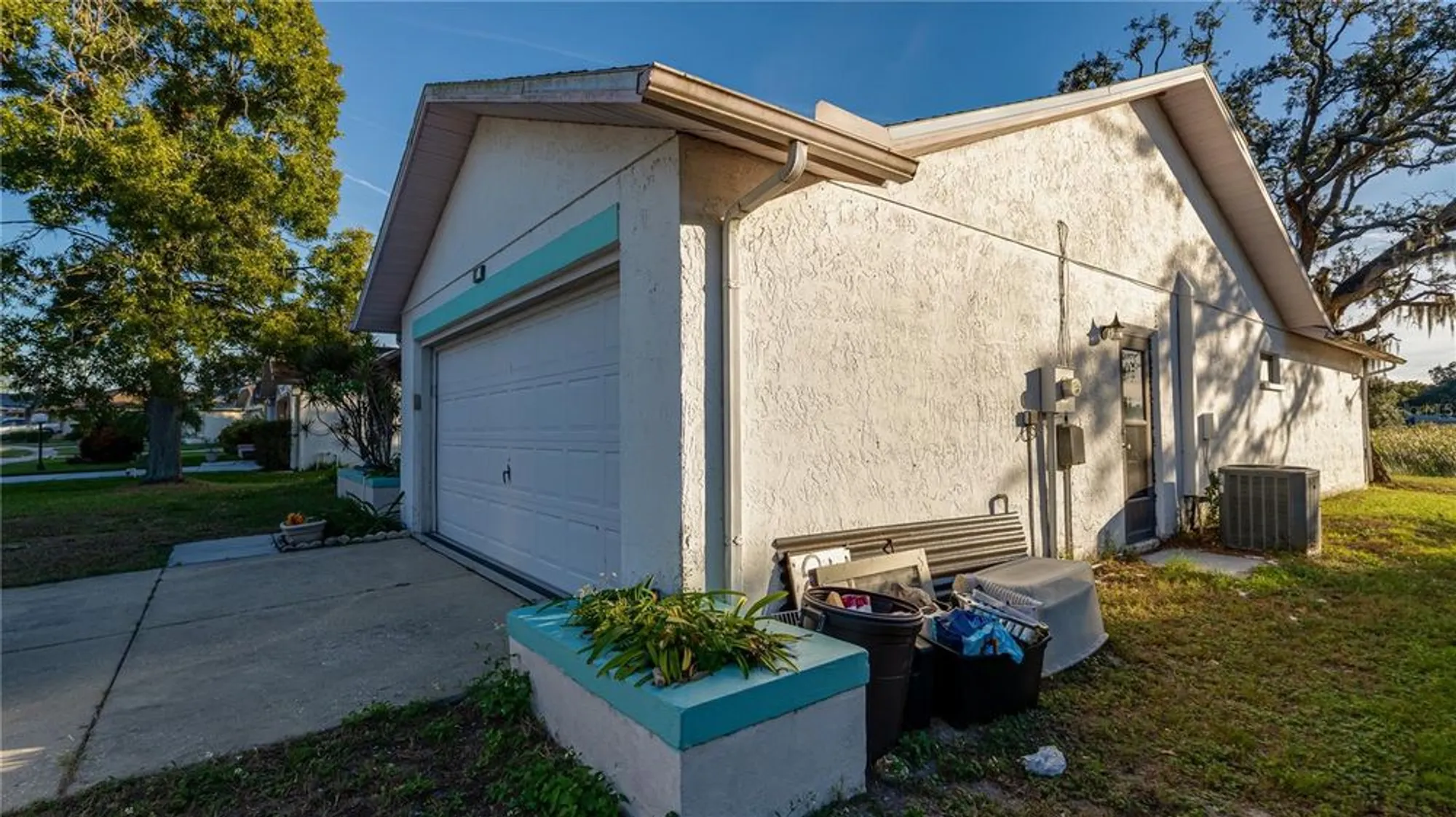 Property Slideshow image 3 of 39 | 10733 fallen leaf ln, Port Richey, FL, 34668